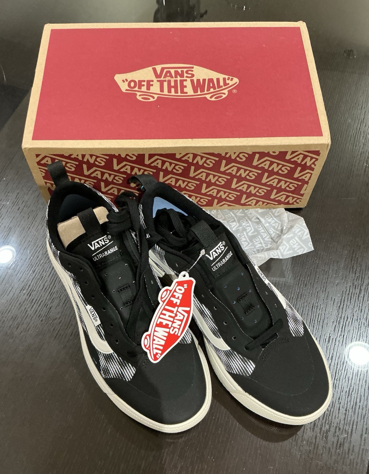 Vans UltraRange EXO Blur Checker Women 8.5 / Men 7