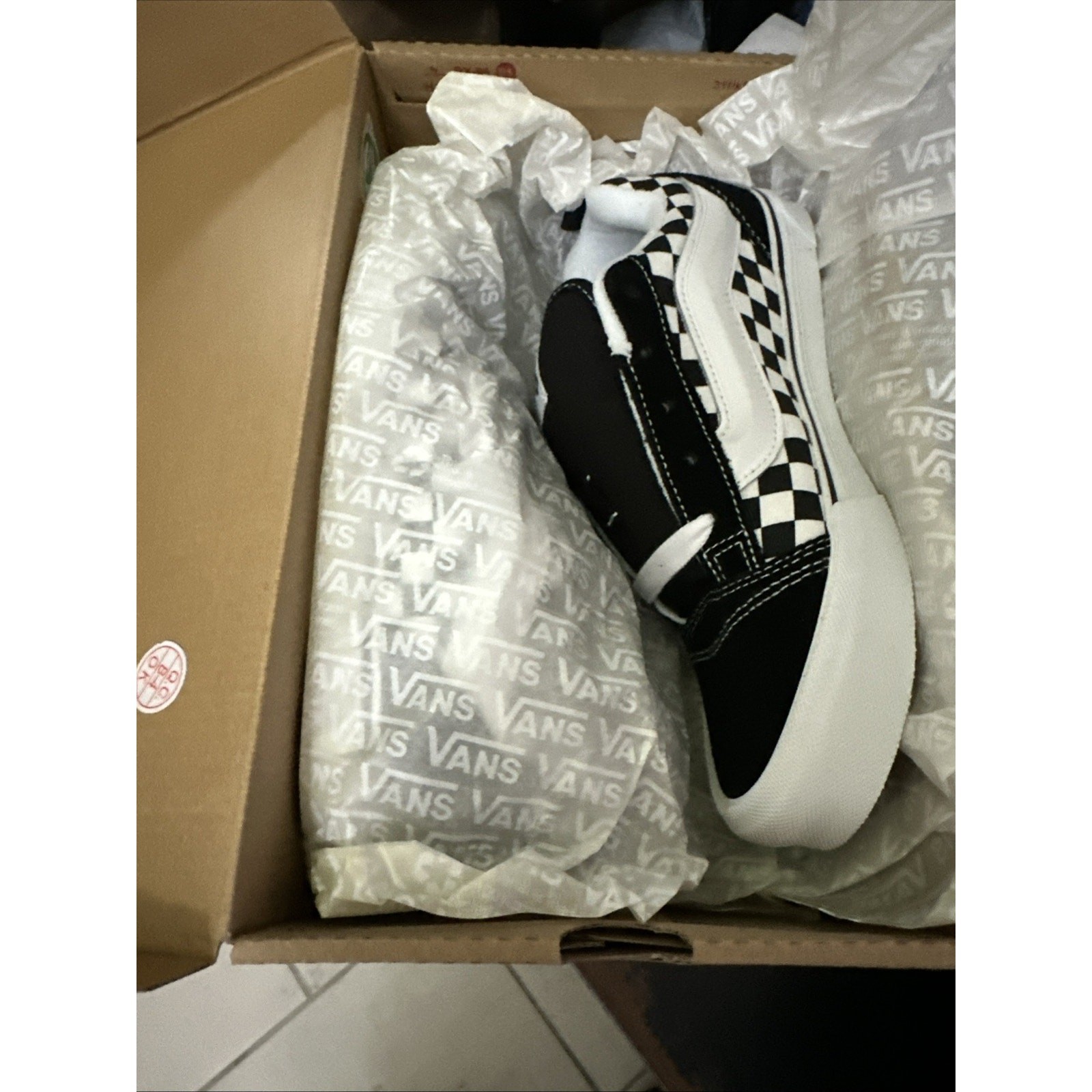 New Women’s Size 8 Vans Knu Skool Checkered VN000D2TBPB Kids Size 7Y