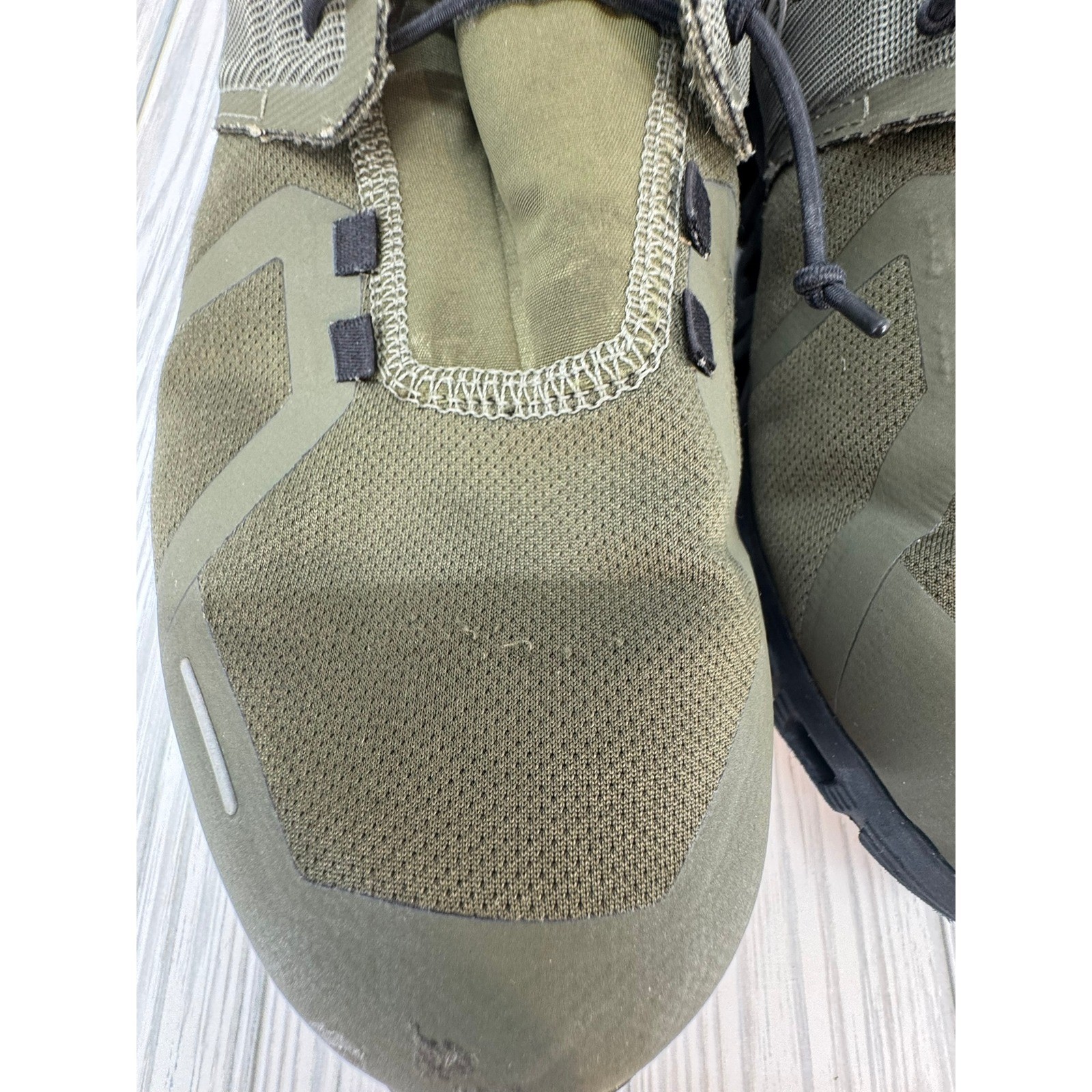 ON Cloud 5 Waterproof Olive Black 59.98836 Women’s US size 11 Running Shoes