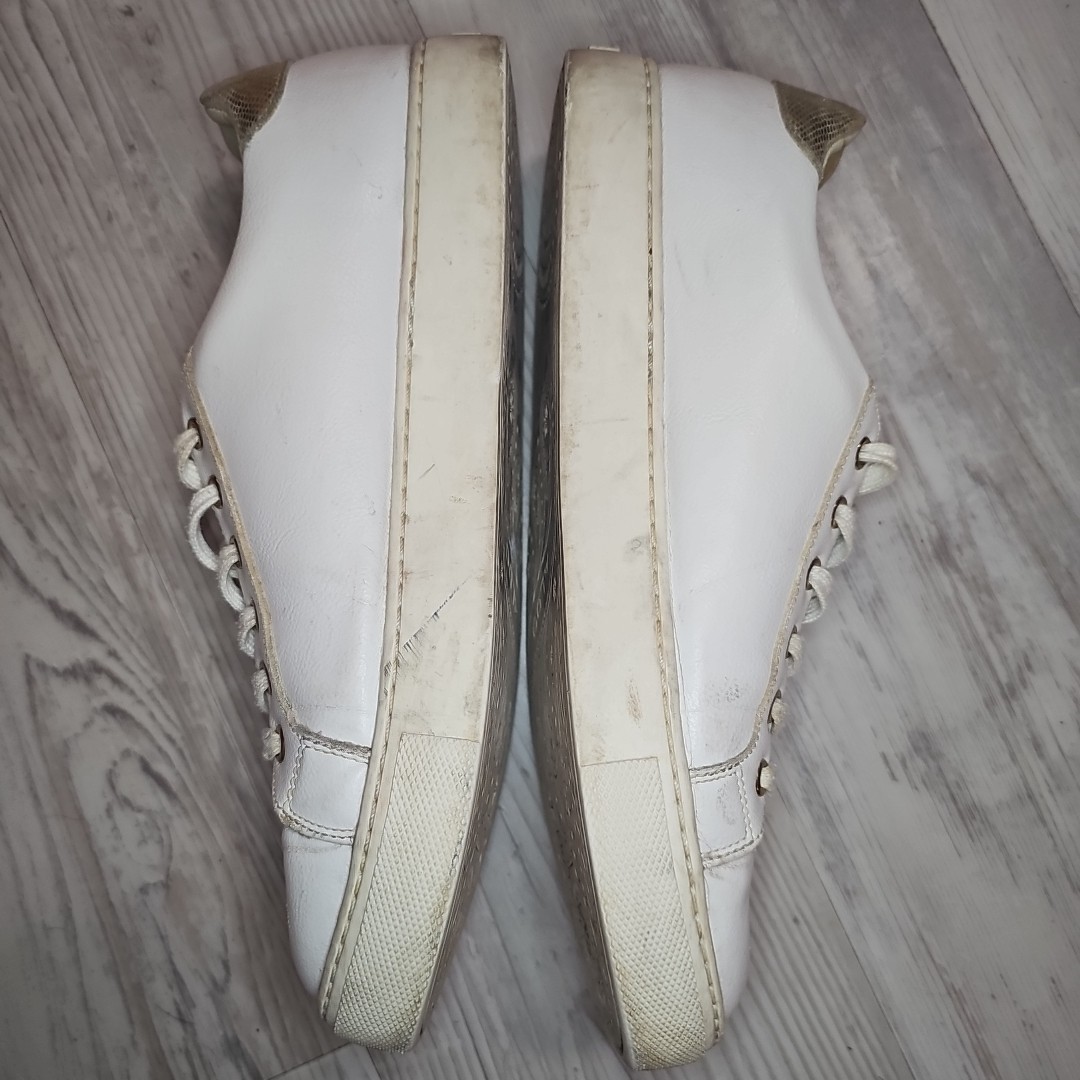 Streetwear Edgy White Gold Glitter Star Studded Low Top Lace Up Wom. Sz 8.5