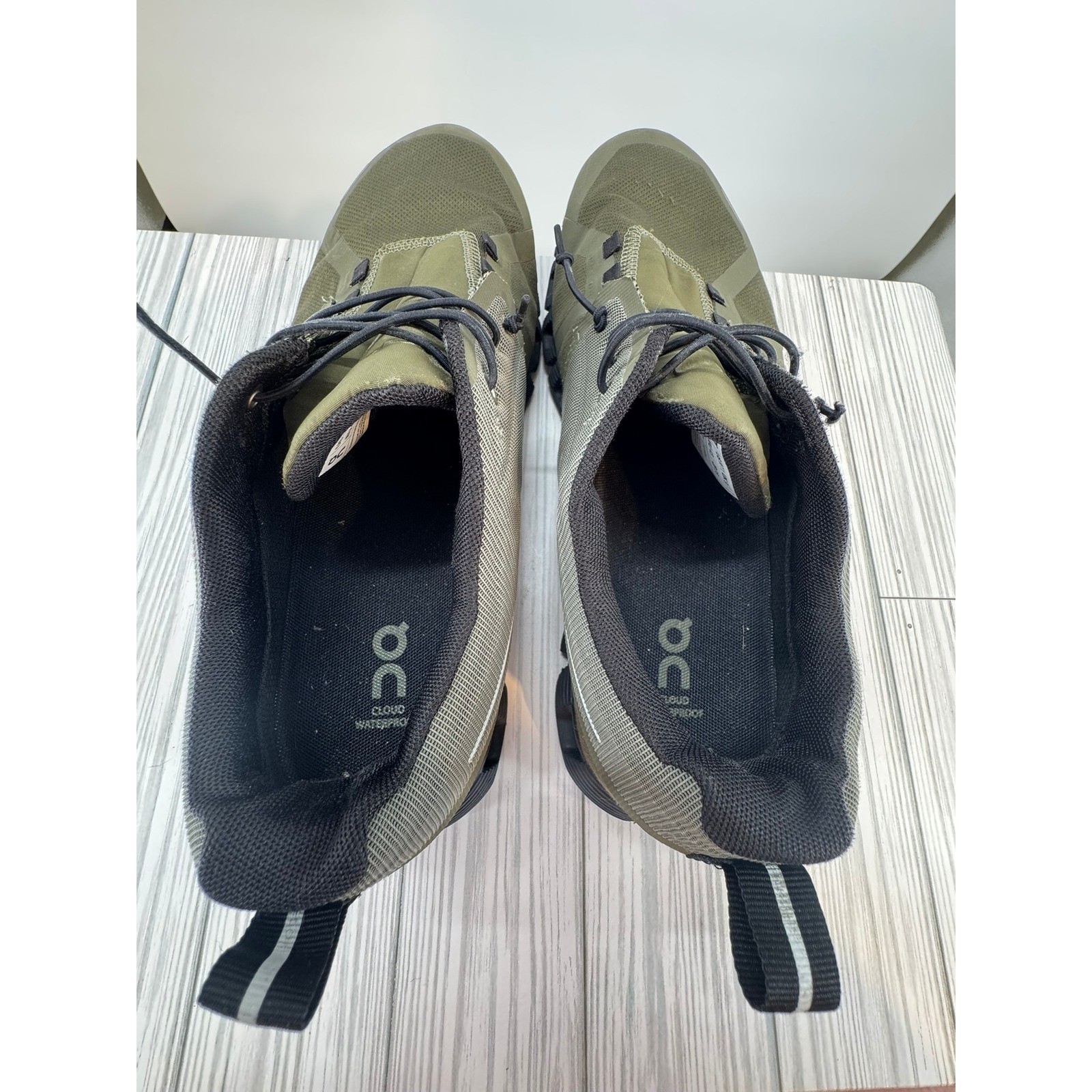 ON Cloud 5 Waterproof Olive Black 59.98836 Women’s US size 11 Running Shoes