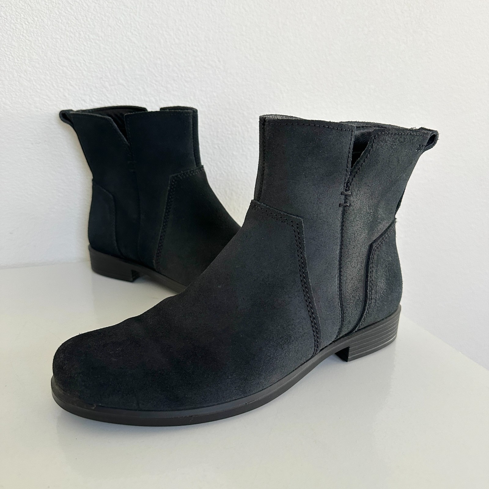 ECCO Touch 15 Black Leather Side Zip Ankle Boots Winter Women’s EU 40 US 9.5