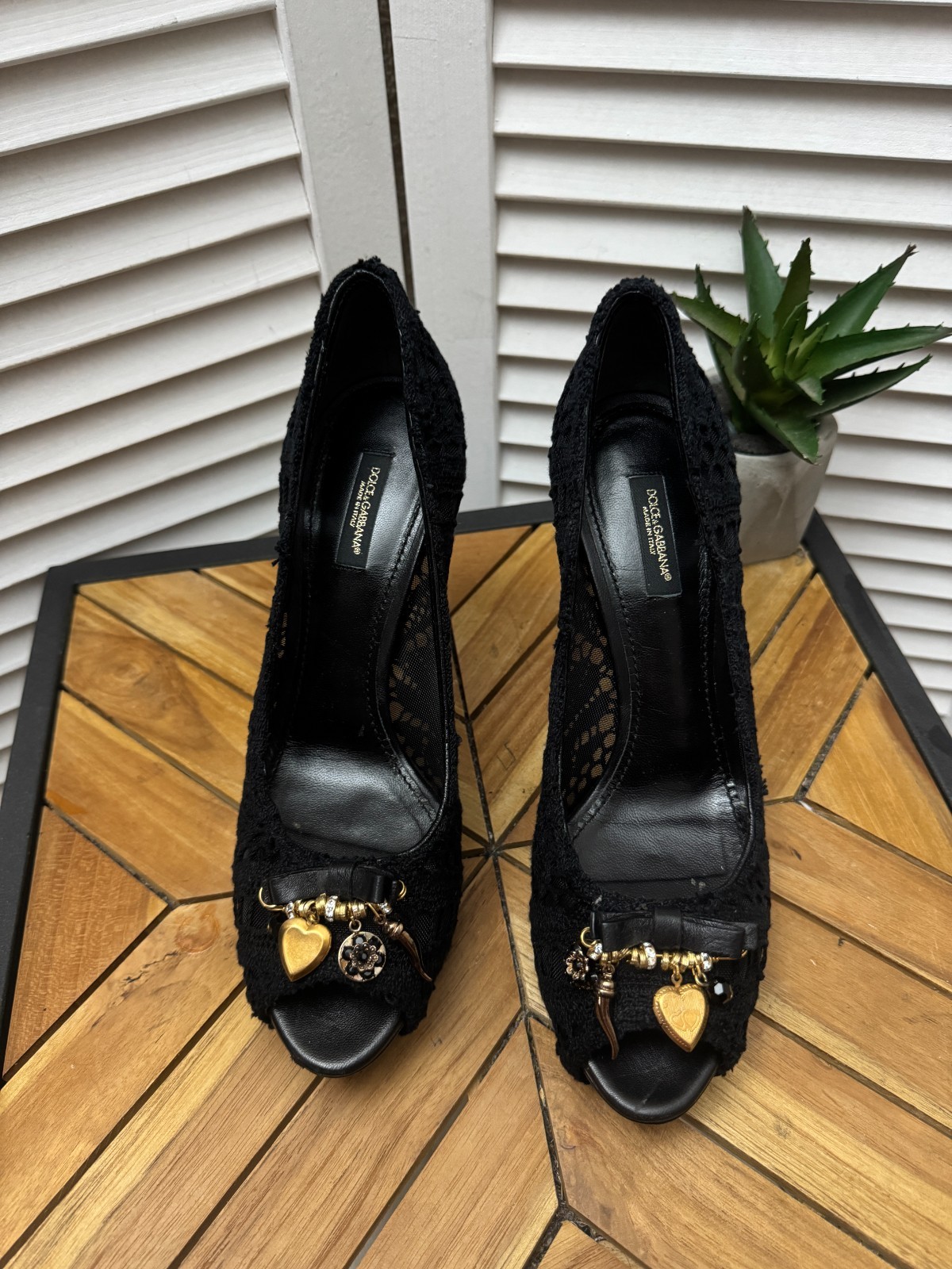 Dolce gabbana black lace and mesh embellished peep toe pumps