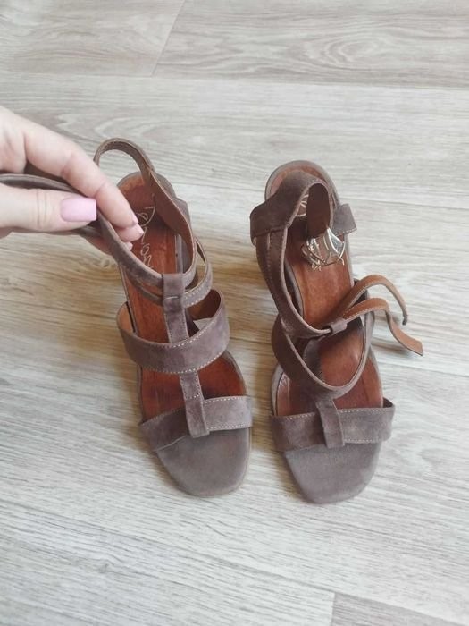 Women heels beige suede 39 #N31W