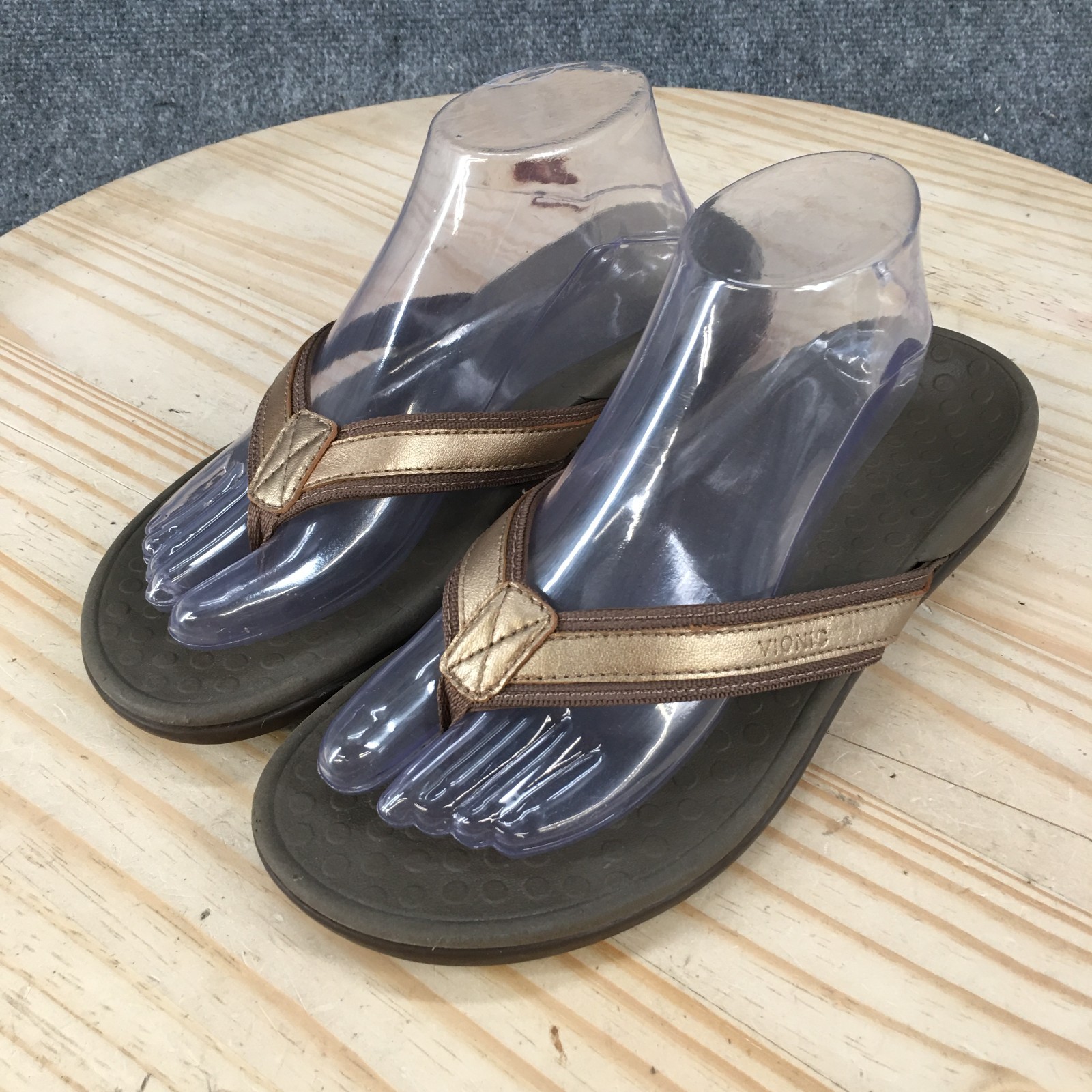 Vionic Sandals Womens 9 Tide II Orthotic Flip Flop Comfort Casual Bronze Brown