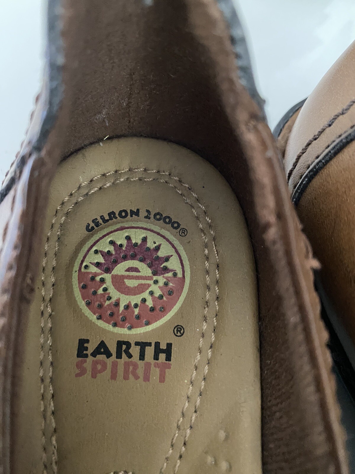 Earth Spirit Tabitha Shoes Brown Comfort Leather Right Shoe Sz 7 Left Shoe Sz 8