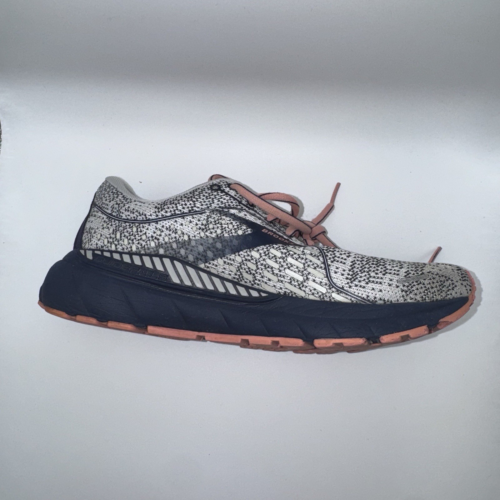 Brooks Adrenaline GTS 21 Women’s 7.5 Running Shoes READ Mismatched Pair