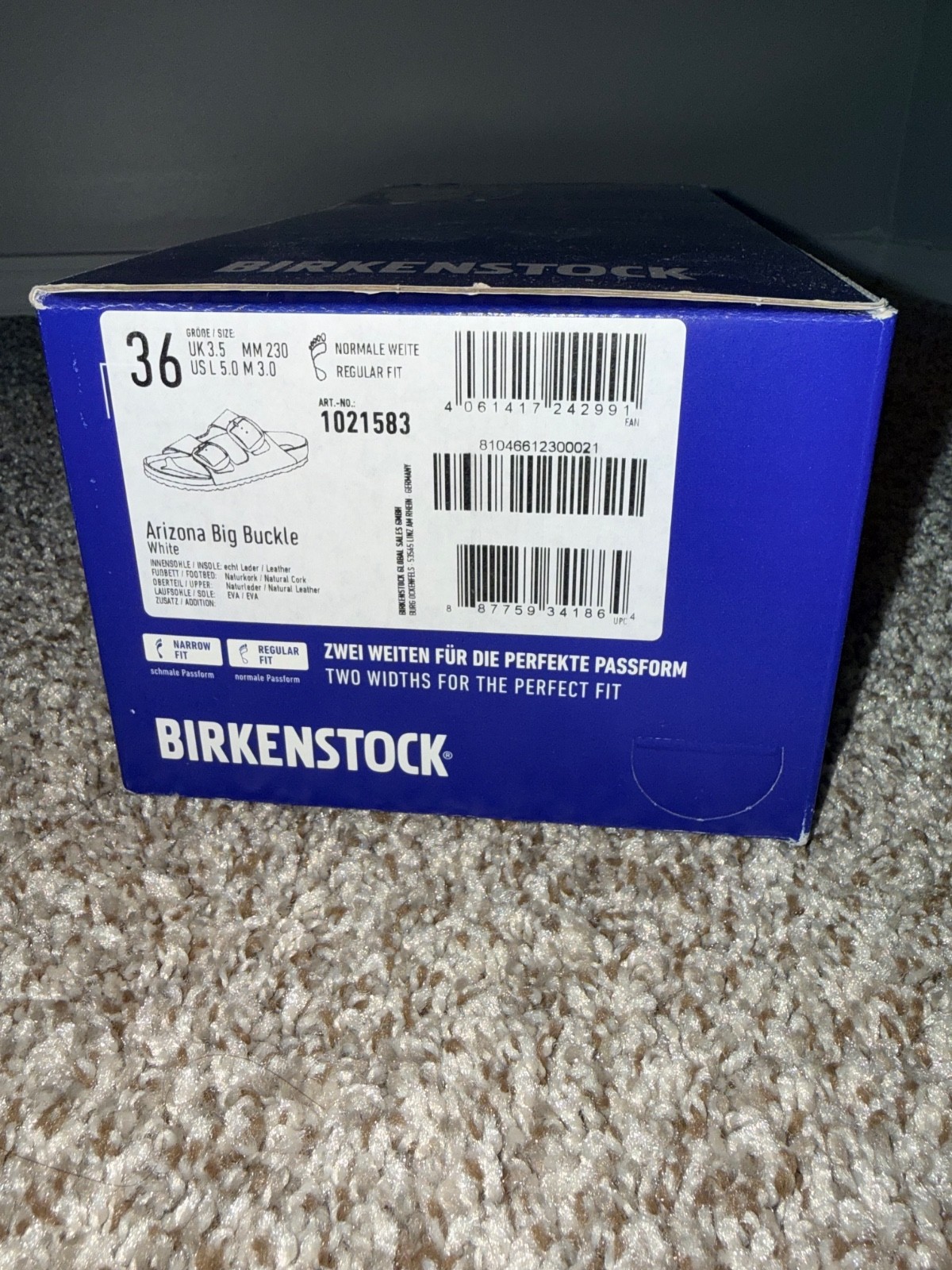 Arizona Big Buckle White Birkenstocks Size 5.5