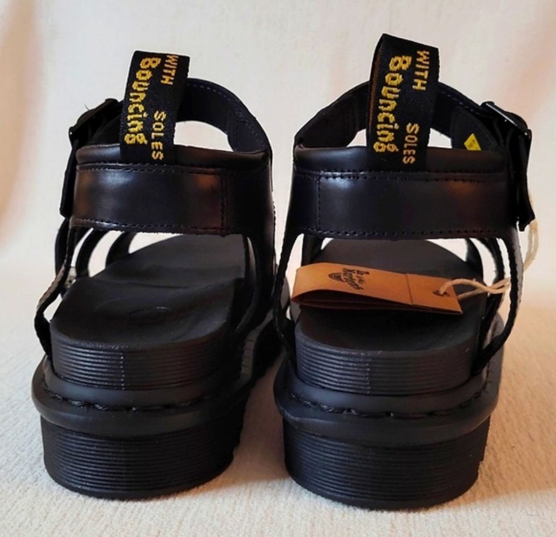 Dr. Martens Blaire Platform Strap Sandals. Size 8