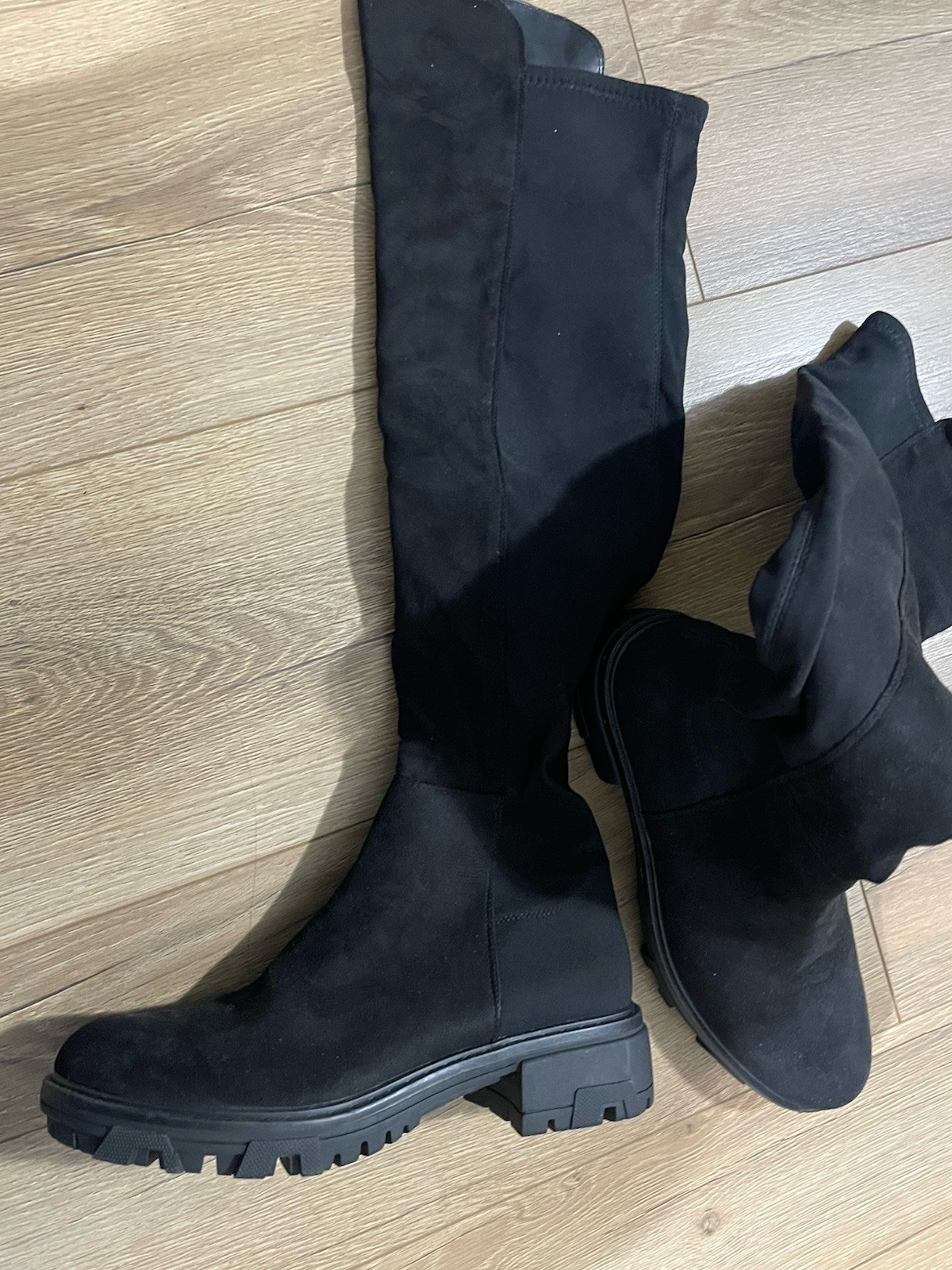 Black Suede Knee High Boots Size 8M Block Heel Riding Tall pull on unisa