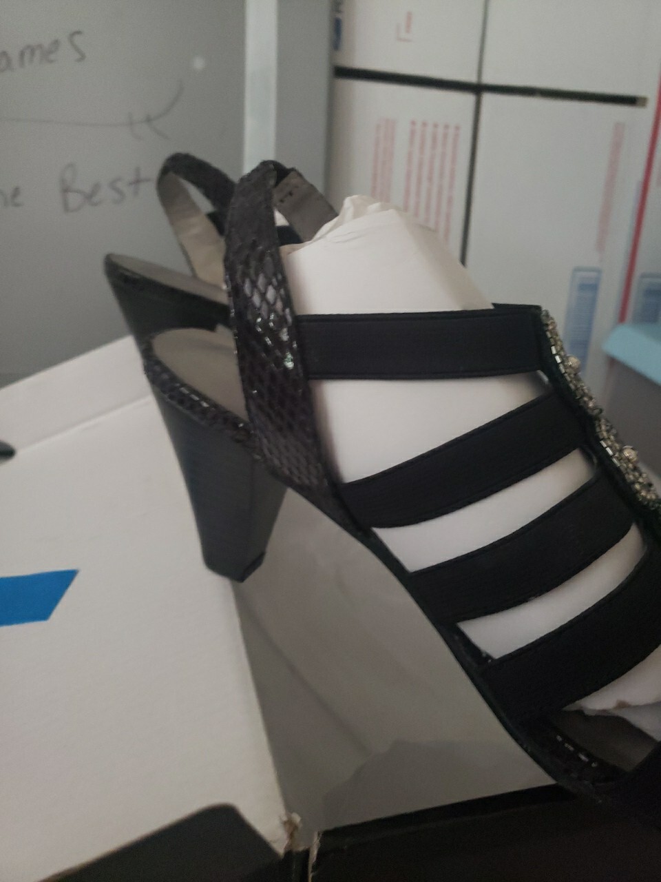 London Fog Nanci Womens Black Strappy Sandals Shoes Size 8.5 M NIB #00s