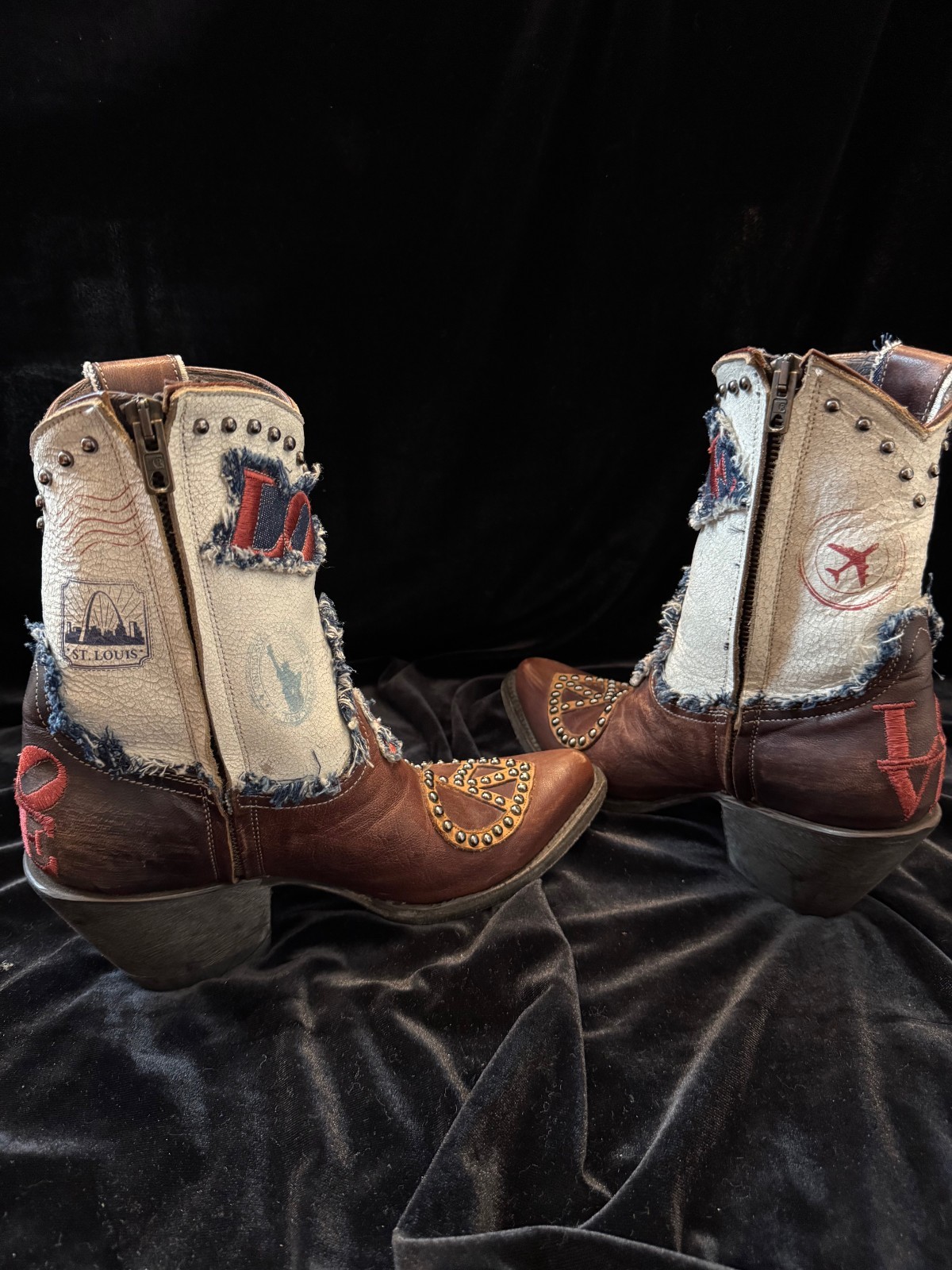 Old Gringo Love & Peace Short Western Boots Women Sz 7 B Brown White Cowboy
