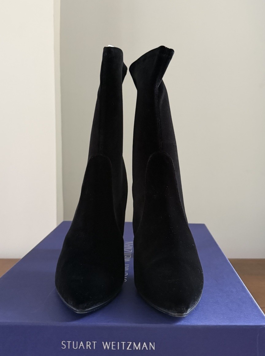 Stuart Weitzman Women’s Clinger Stretch Velvet Boots Sz 9.5