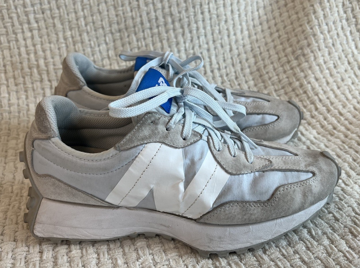 New Balance 327 Women’s Size 9.5 Sneakers Light Blue & Gray