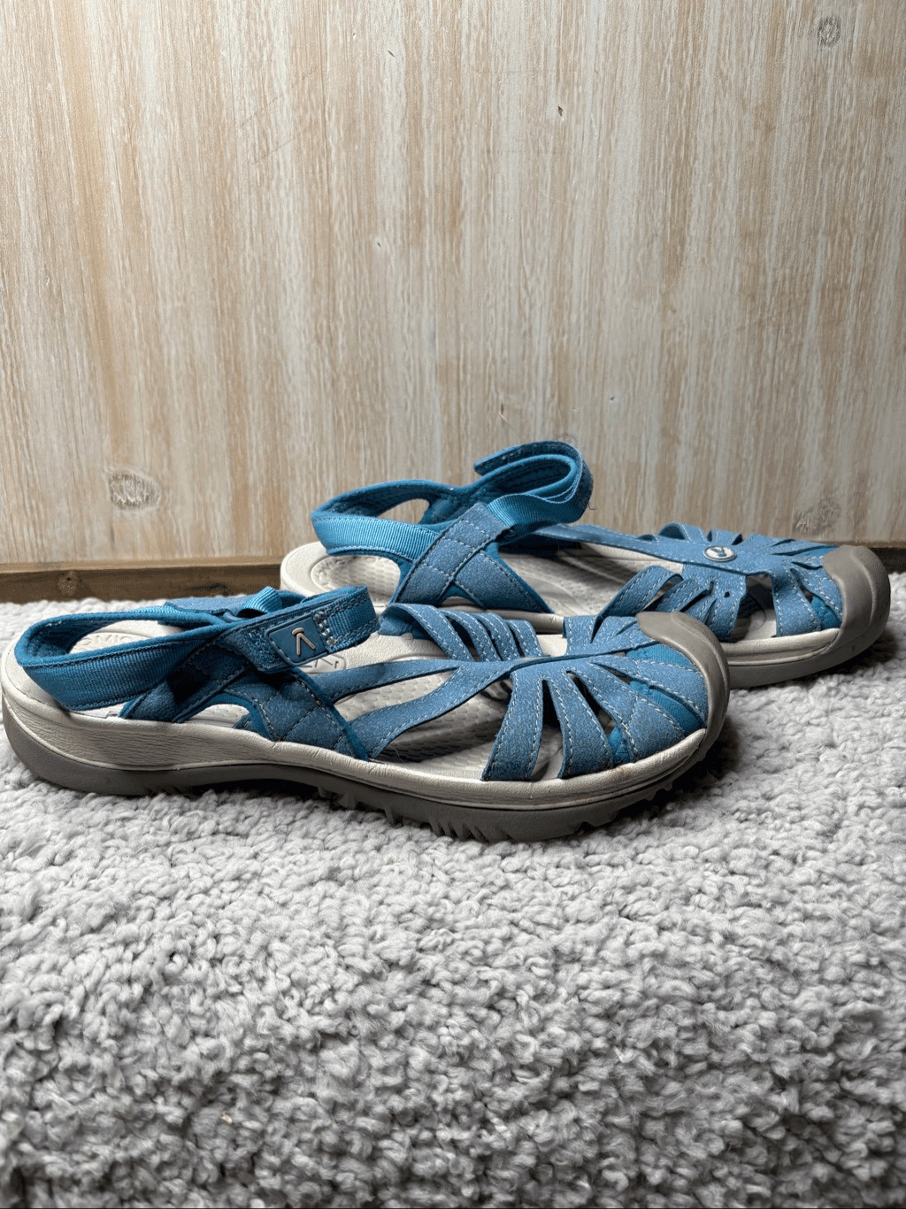 KEEN Rose Blue Sport Sandals Women’s Closed Toe Outdoor Hiking Water Shoes Size