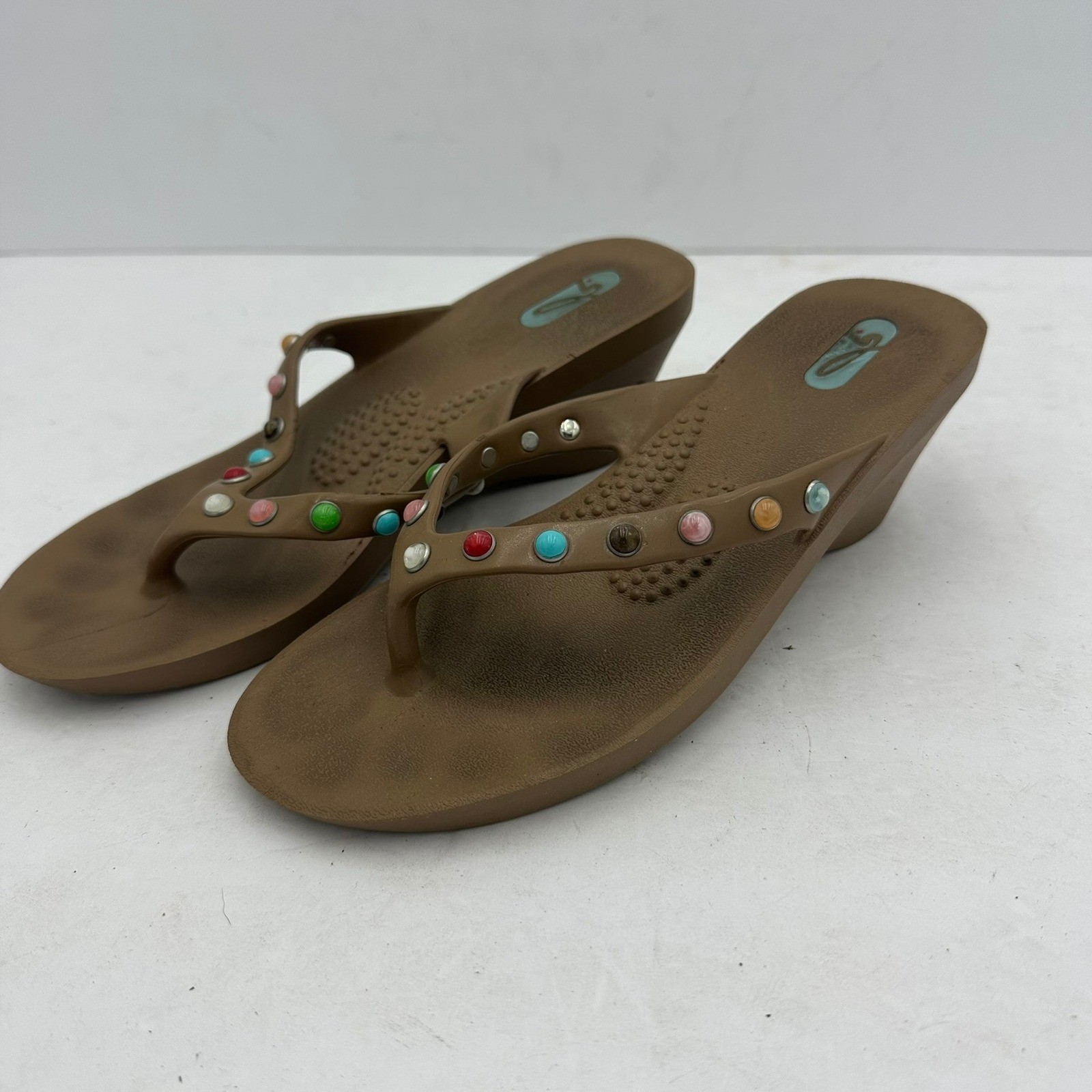 Oka B Womens Brown Studded Wedge Flip Flop Sandals Size S Made in USA 25036