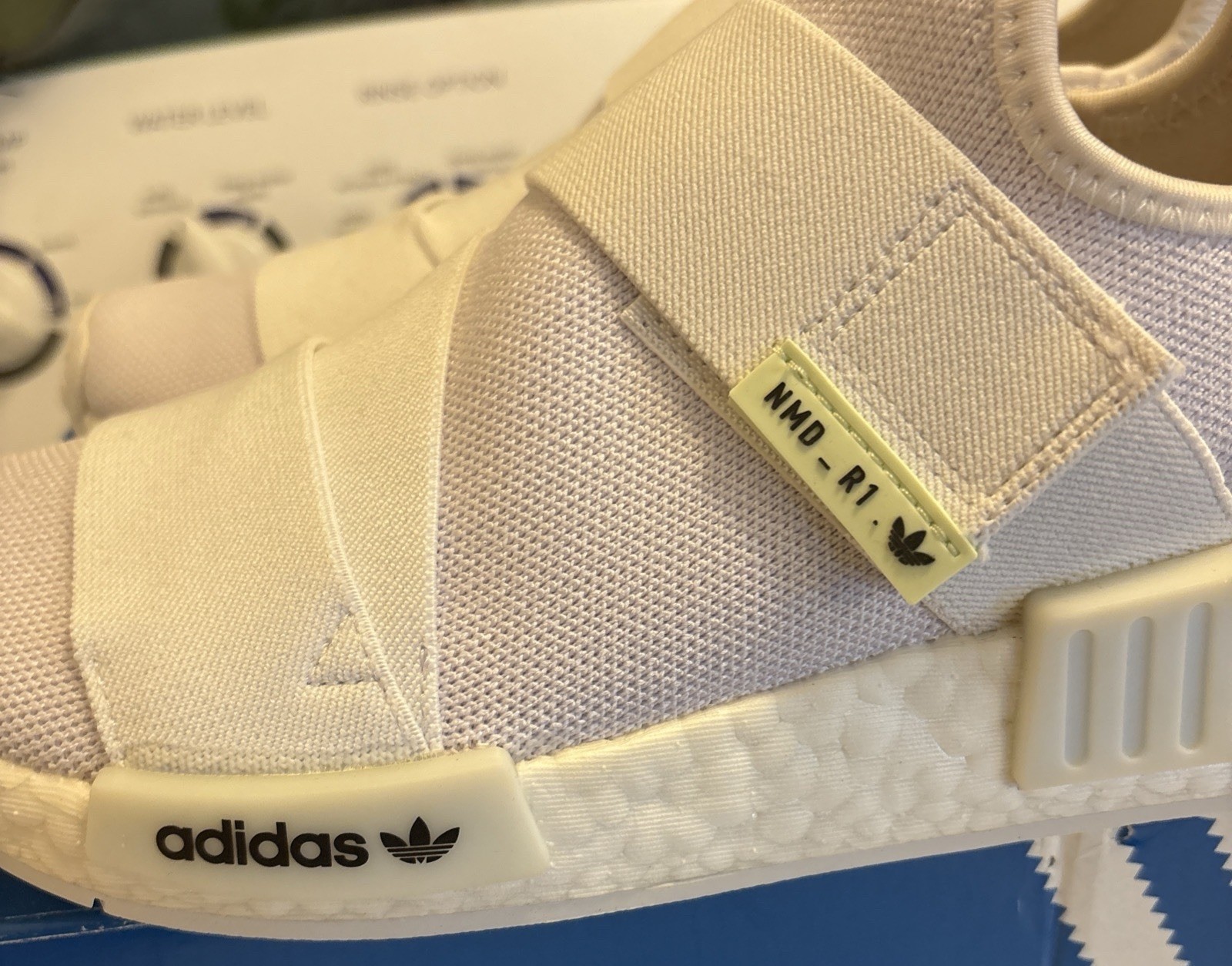 adidas NMD_R1 White Women Sneakers GW5699, Size 9 NO BOX – NEW