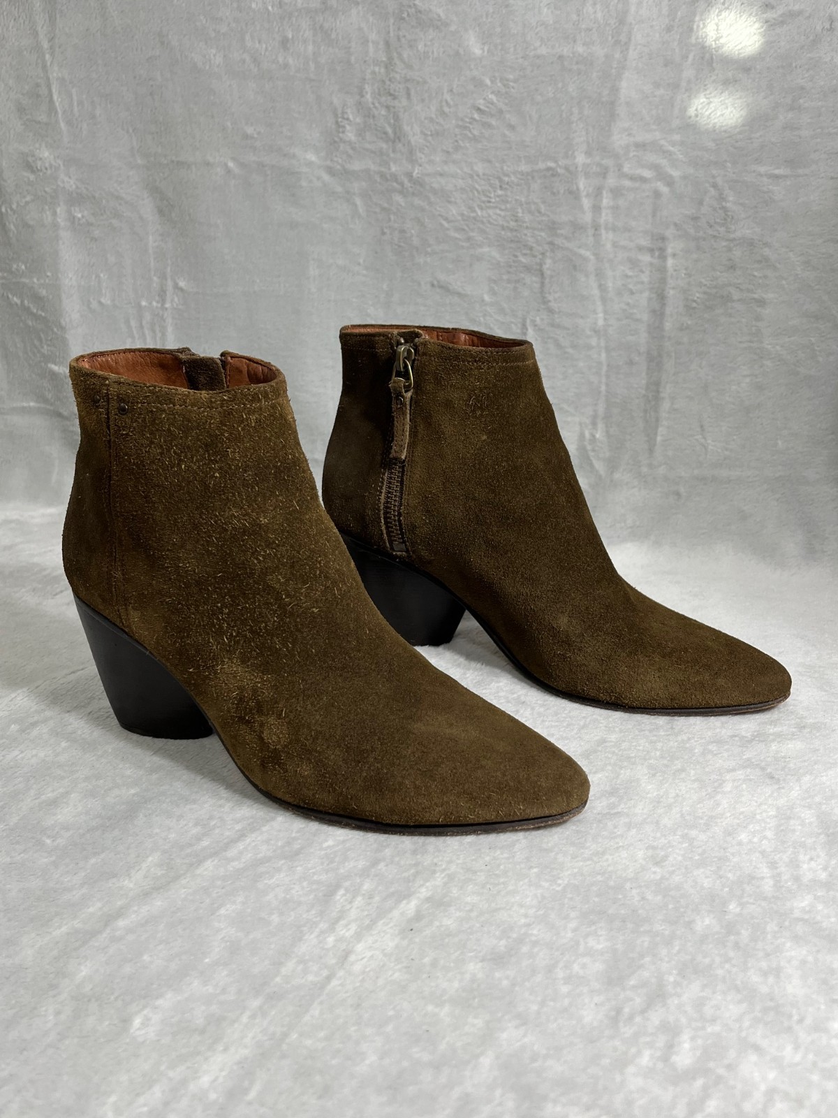 Ariat Two24 Moss Green Suede Ankle Boots Western Heel Women’s 8B Made Mexico