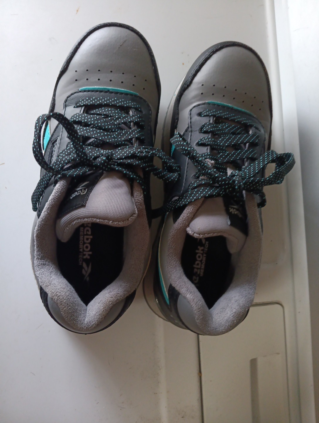 WOMEN’S WORK SHOES Reebok RB982 Composite Toe Slip Resisting Gray & Teal Size 6M