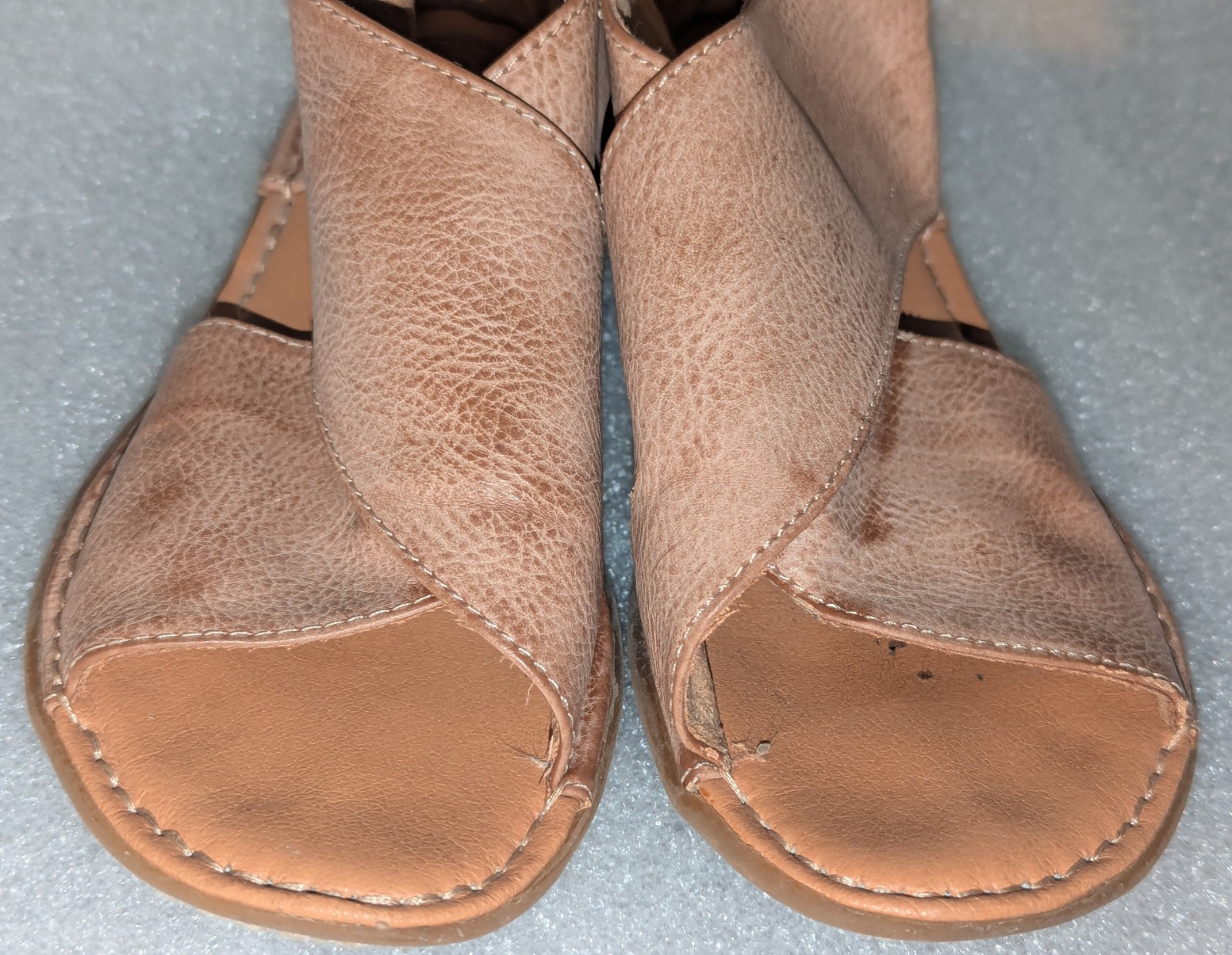 B.O.C. Bria Women’s US 6 M Man Made Tan Crossover Heel Zip Open Toe Flat Sandals