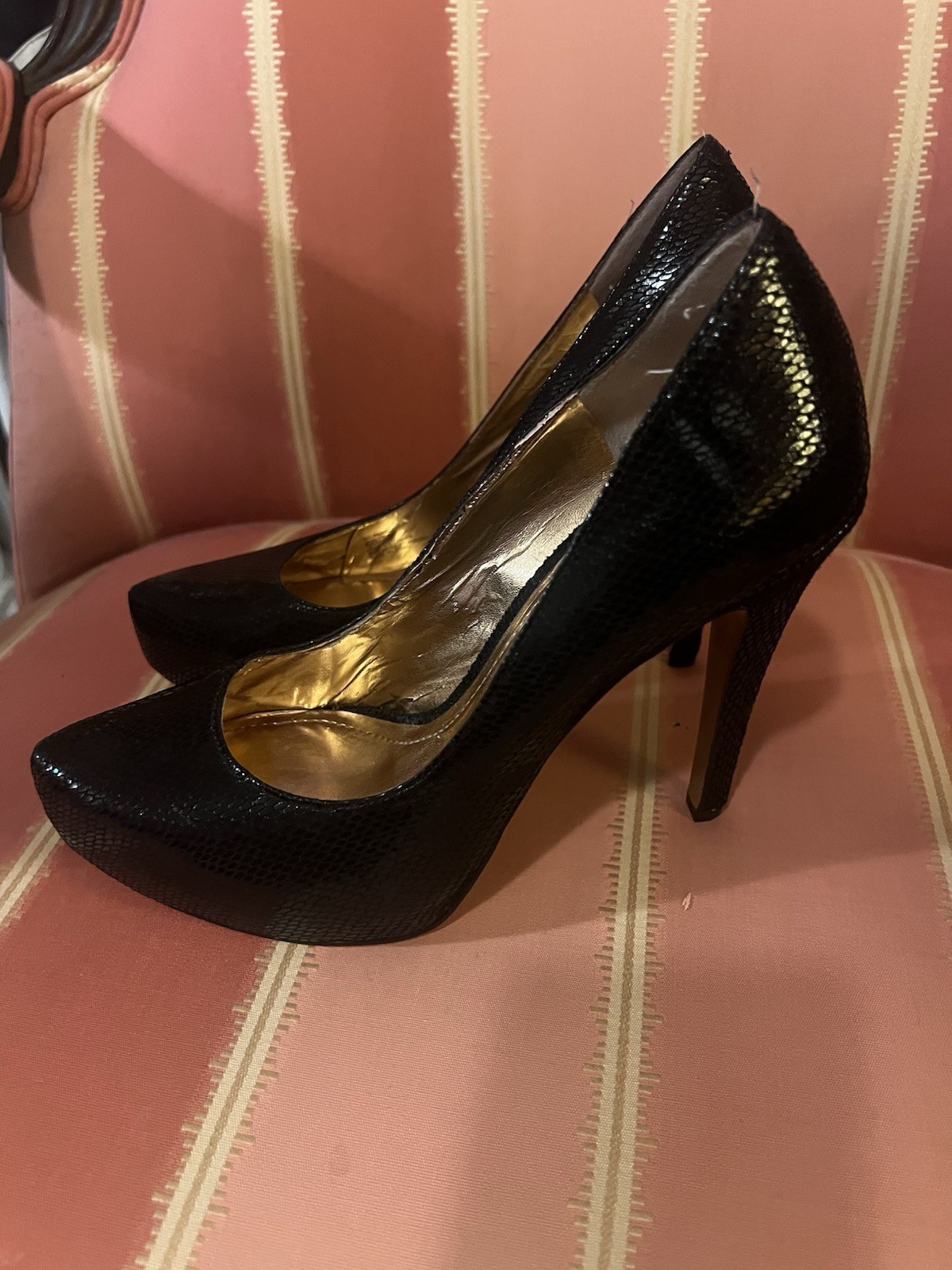 BCBGeneration Black Textured High Heels Sz 8