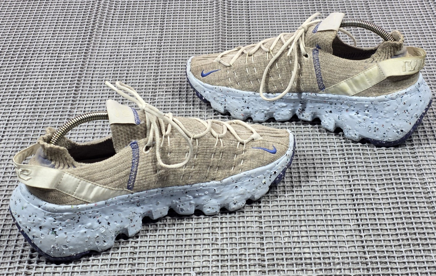 Nike Space Hippie 04 Womens 11.5 Beige Multicolor Athletic Sneakers Shoe CD3476