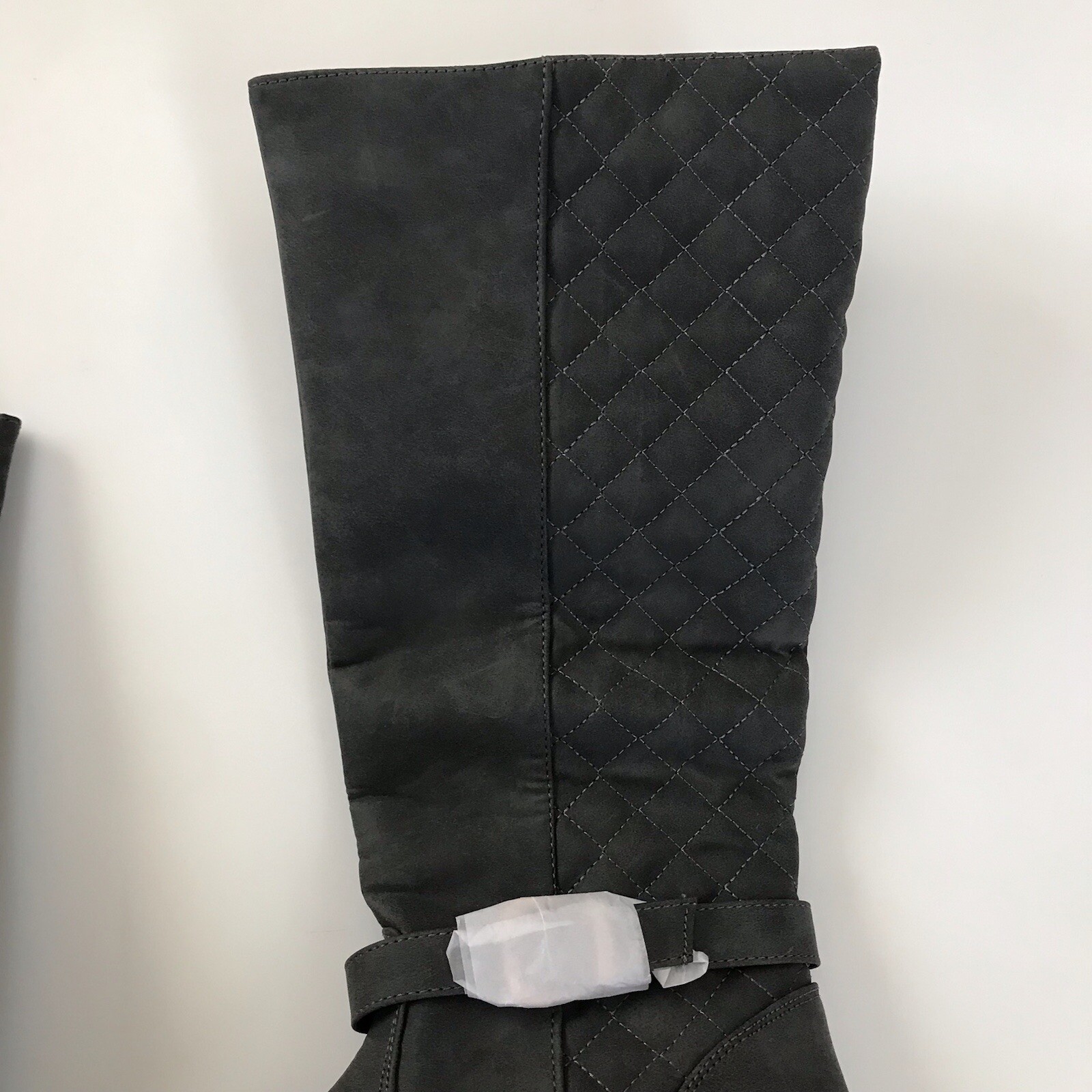 Faux Leather Suede Grey Knee Boots Womens Size 9M Fiorina Quilted Wells Collecti