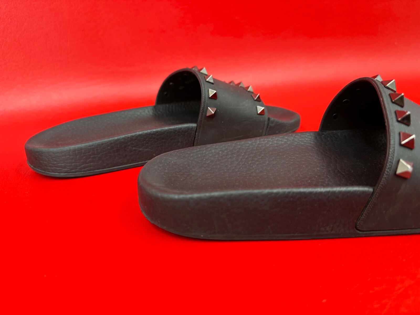 Valentino Garavani Summer Rockstud Black Slide Sandals Size EU 38 US 7 to 7 1/2