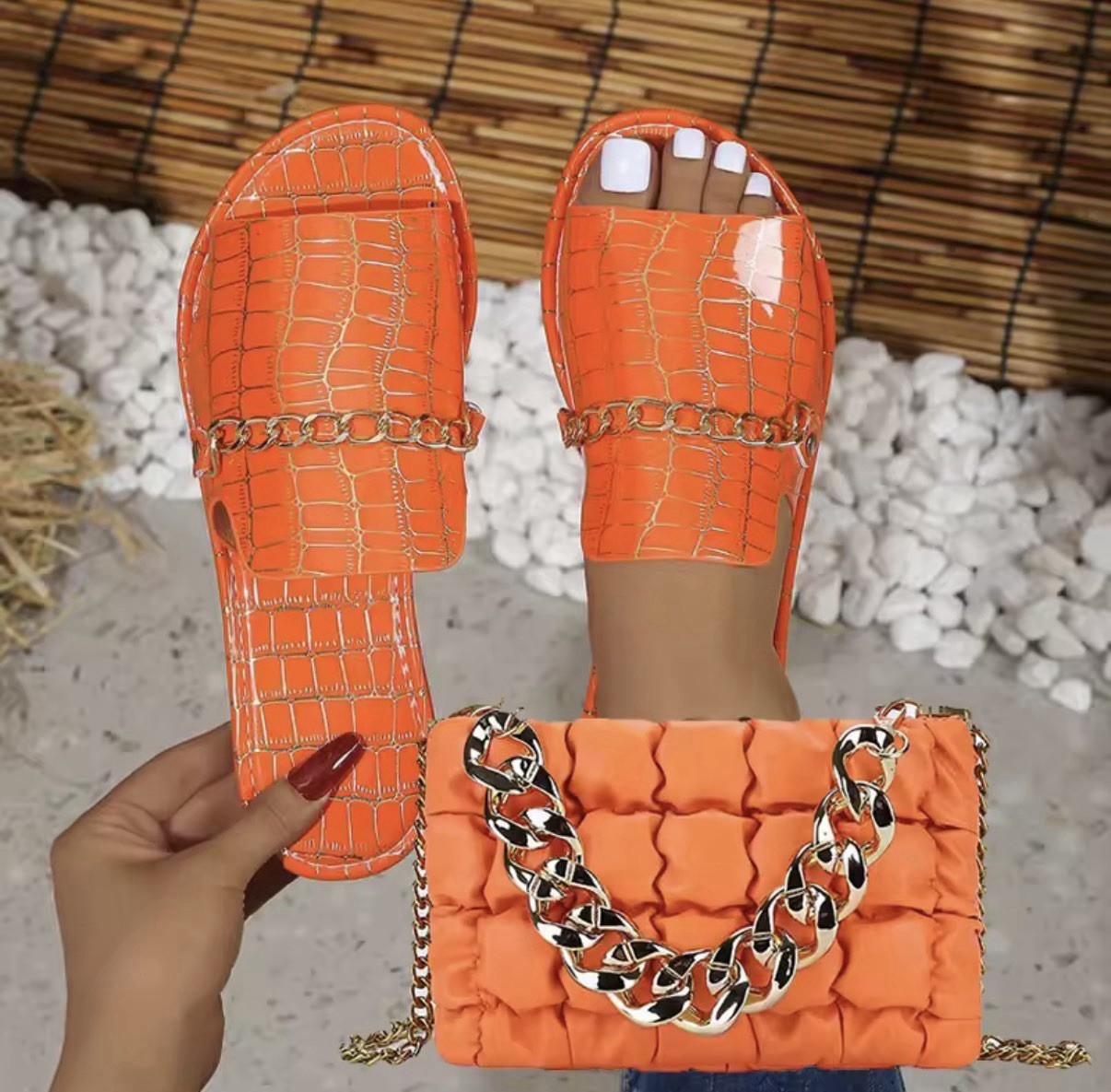 “Fashion Sandals with Matching Purse – Trendy Women’s 2-Piece Set”