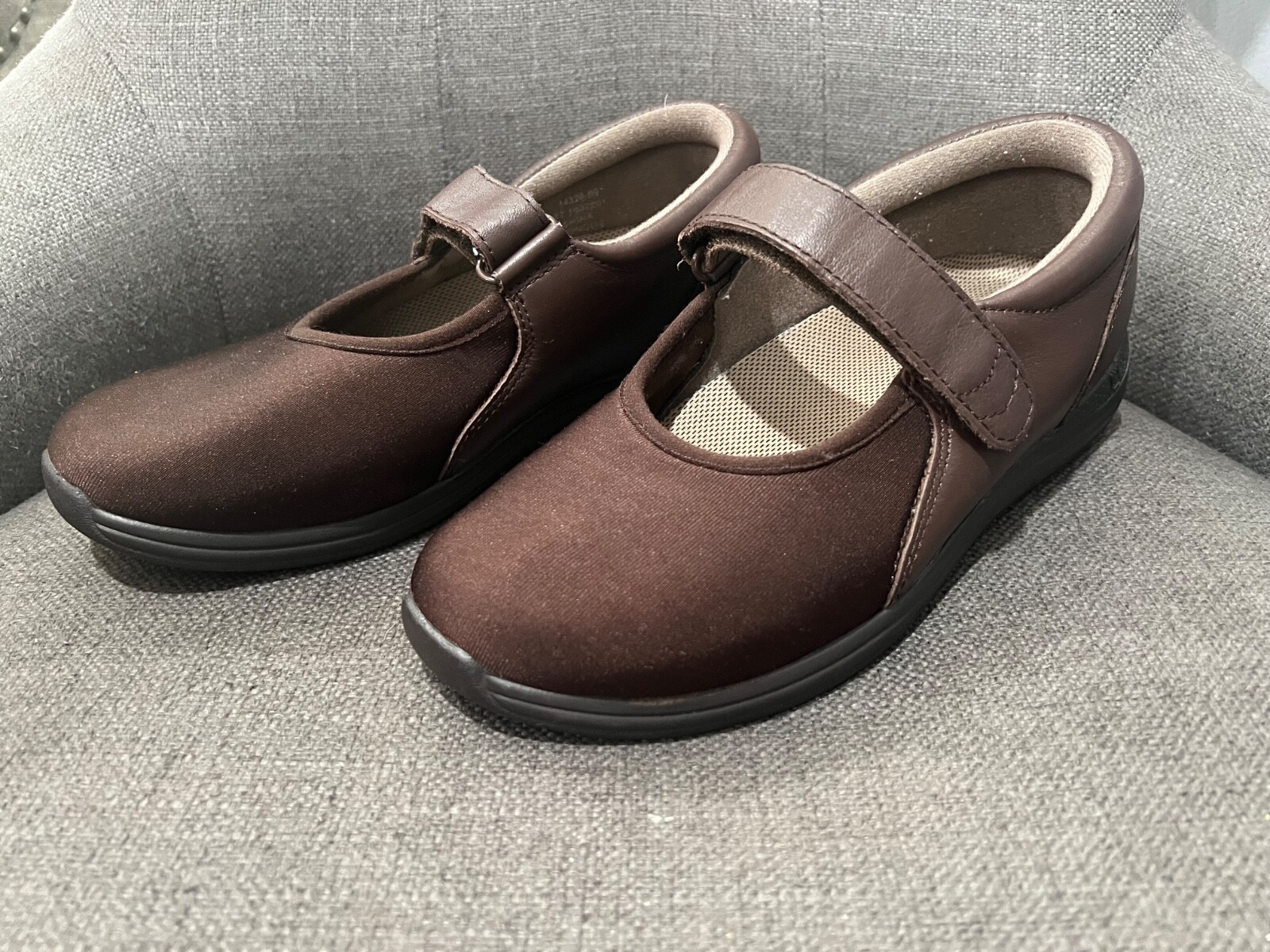 Drew magnolia leather fabric blend orthopedic comfort Mary Janes 6WW 6 brown