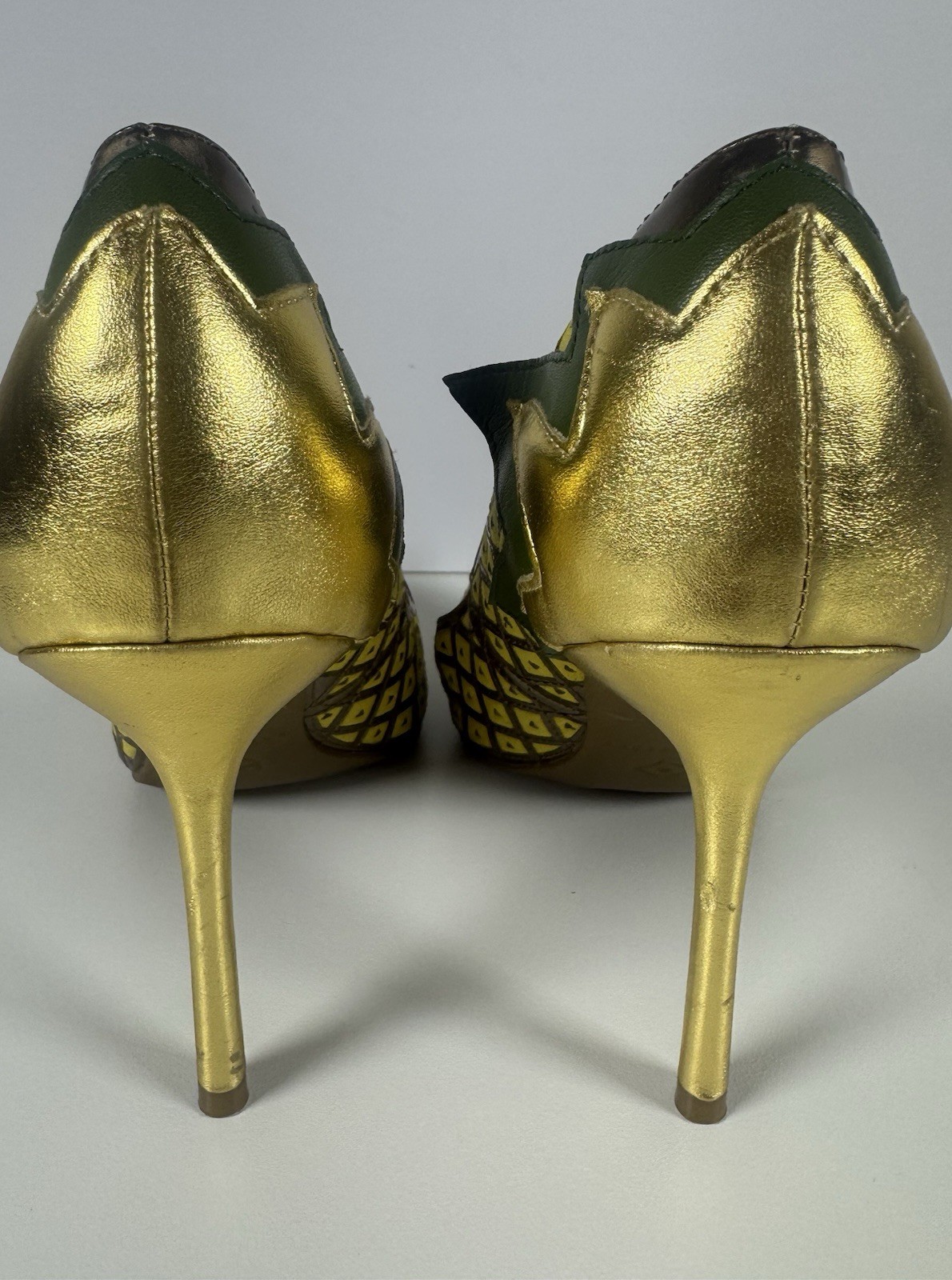 Katy Perry Yellow Gold Green Geometric Metallic Pointed Toe Pumps Women’s US 8