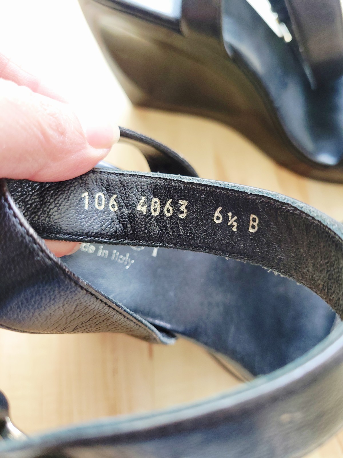 Gucci Ankle Strap Wedges Heels Black Size 6/12B