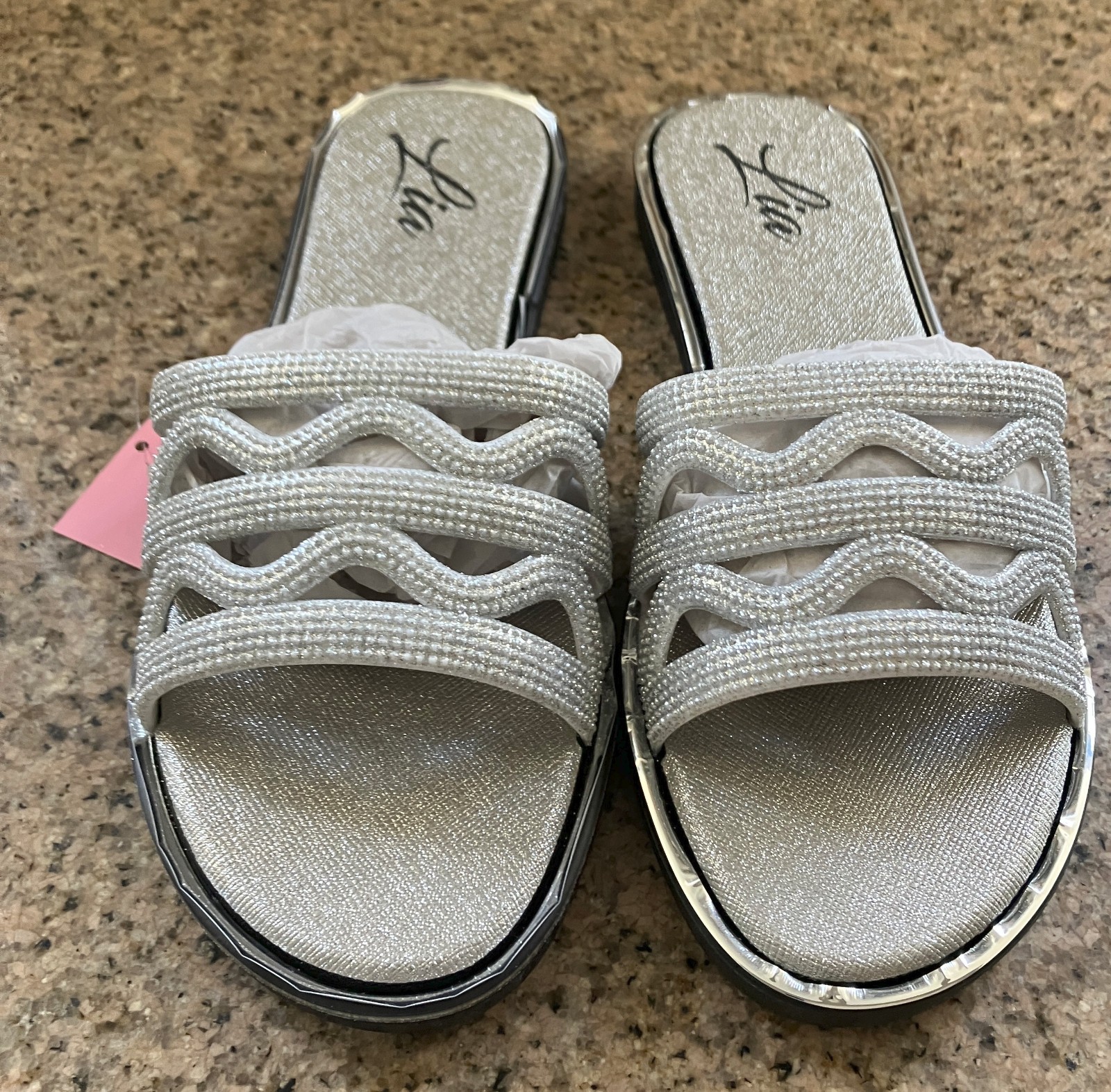 Lia Silver Sandels NWT Sz 7 W