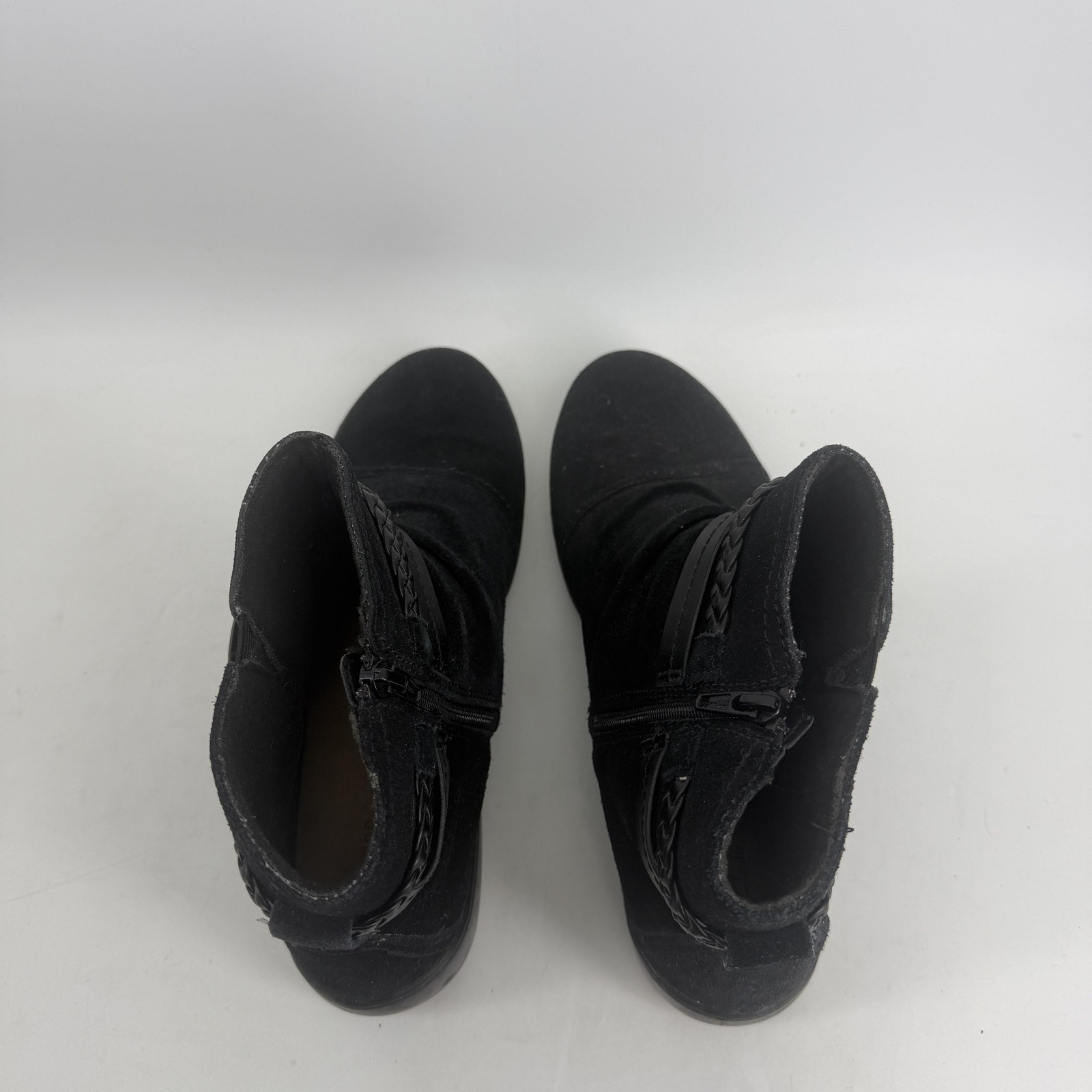Clarks Boots Womens Size 10W Black Suede Ankle Wedge Zip Comfort Casual Travel