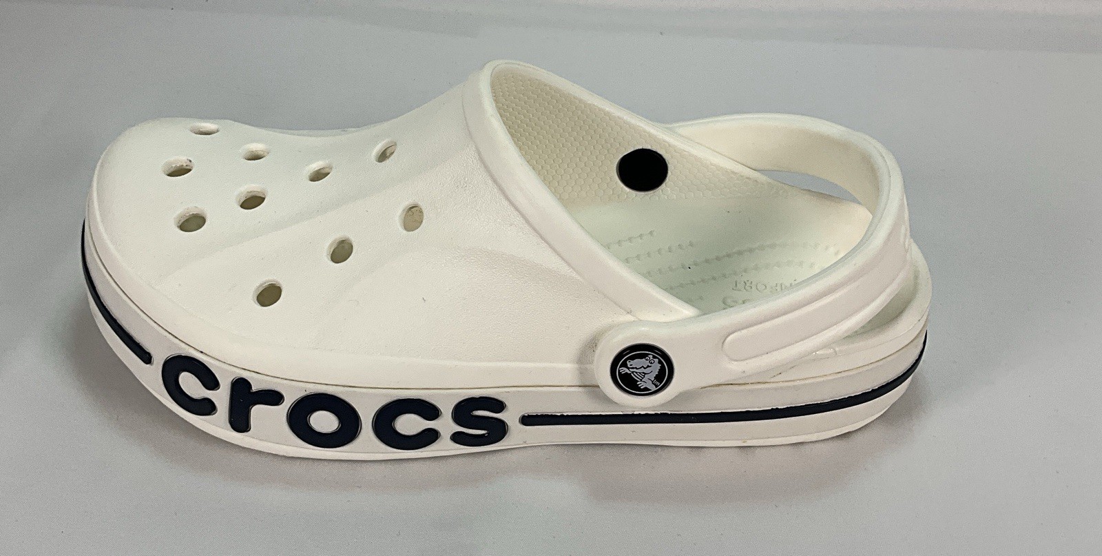 Crocs White Navy Logo 205089 Size Mens 6 Womens 8 Unisex EUC