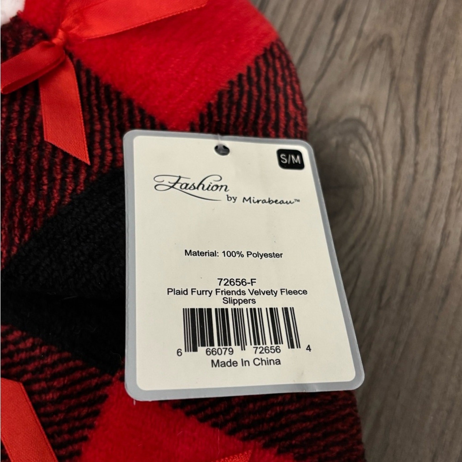 NWT Plaid Flannel Fleece Slippers Size S/M