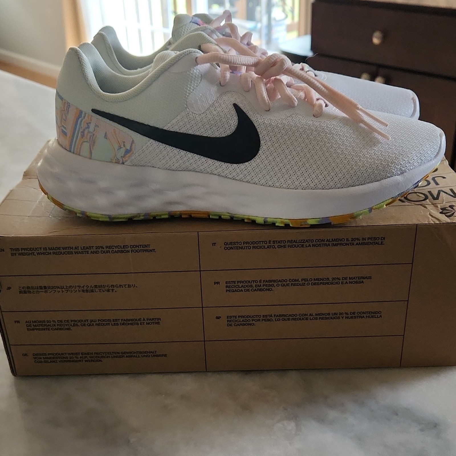 Nike Revolution 6