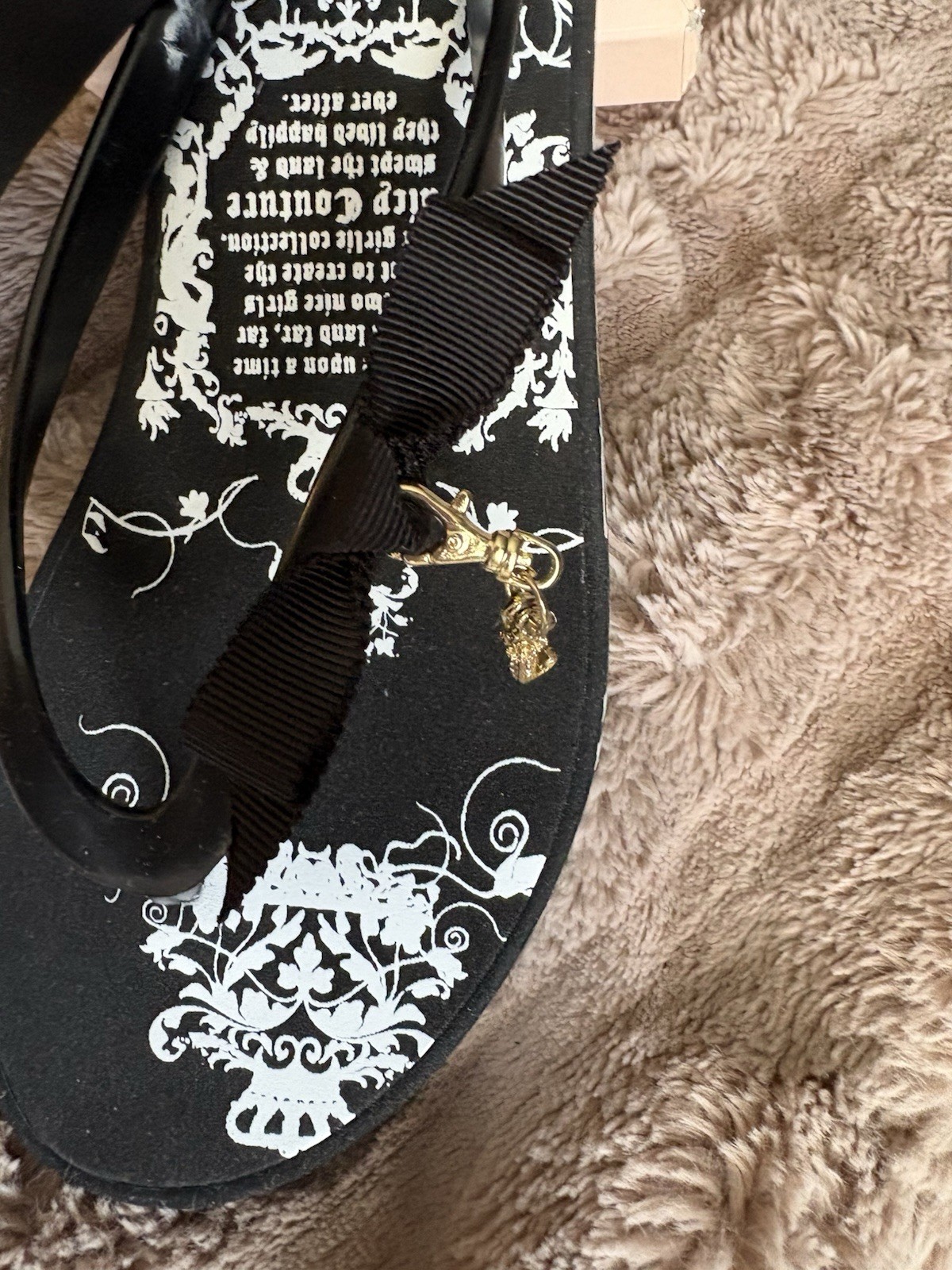 Vintage NEW Juicy Couture Carmen Flip Flop Sandals Black White Fairytale Story 9