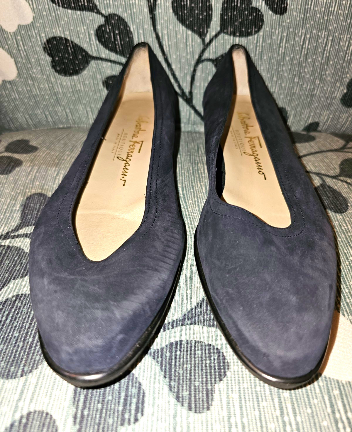 Salvatore Ferragamo Women’s Black Suede Ballet Flats Almond Toe Size 6 2A