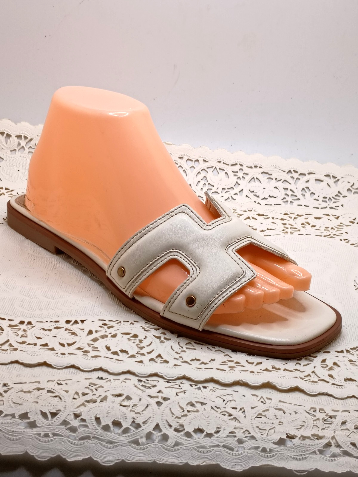 Steven New York Harlien Women’s Size 8 Slide Flat White Sandals