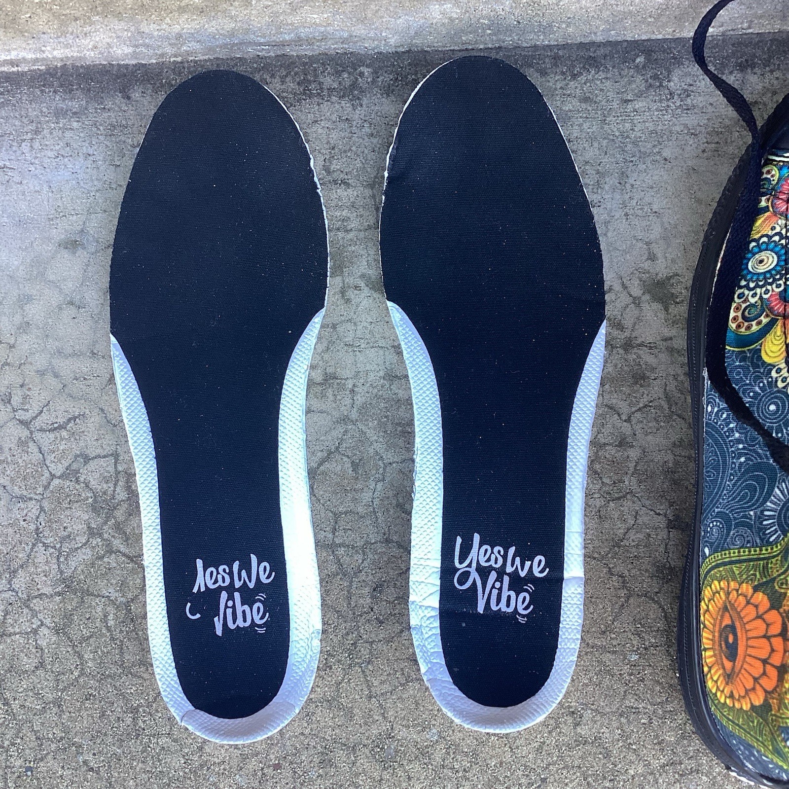 Yes We Vibe Canvas Hamsa & Mandala Print High Top Cap Toe Sneakers 7.5 W 6 M EUC