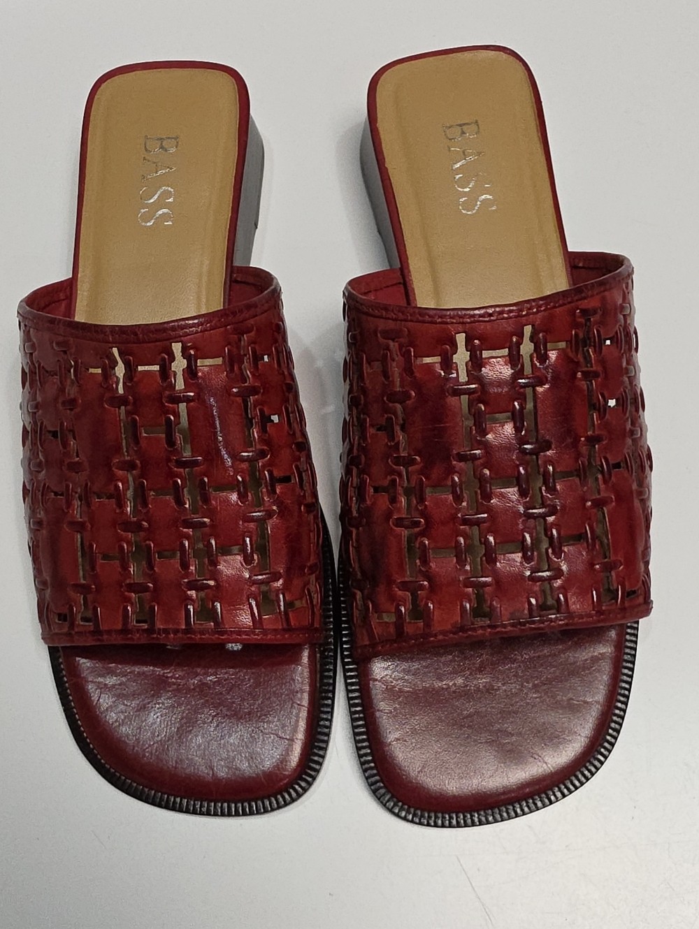 BASS Women’s Burgundy Woven Leather Slide Mules – Size 8.5