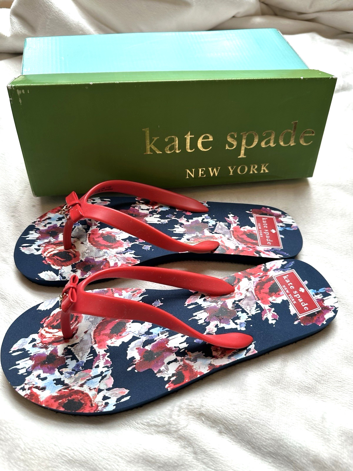 Kate Spade NOVA Sandals Flip Flop Fairytale Red Matte Floral Print NIB 11 41