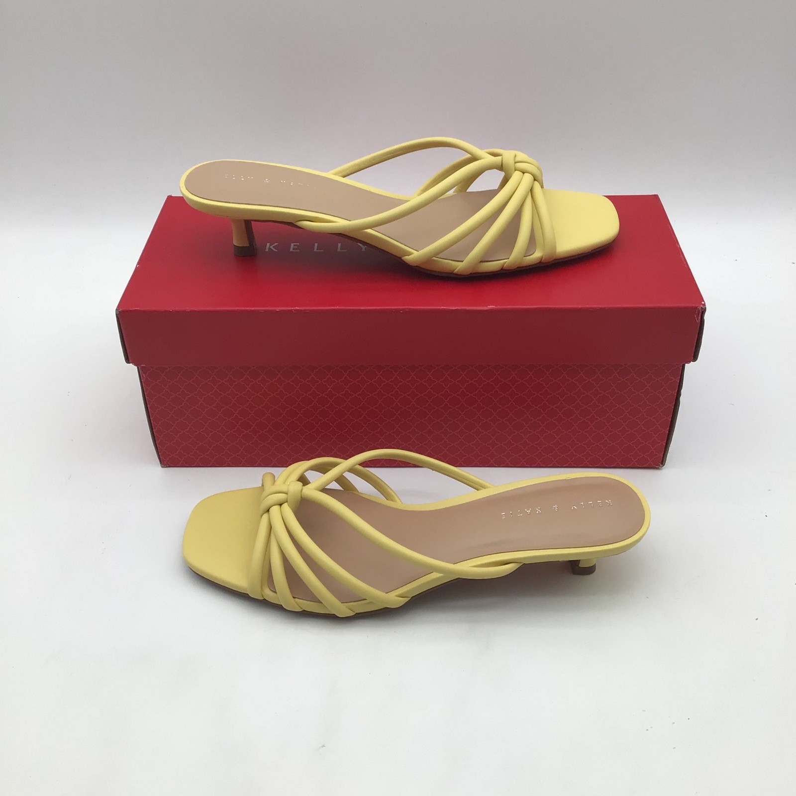 Kelly & Katie Zyna Mellow Yellow Strappy Kitten Heel Sandals Womens Size 6M NEW