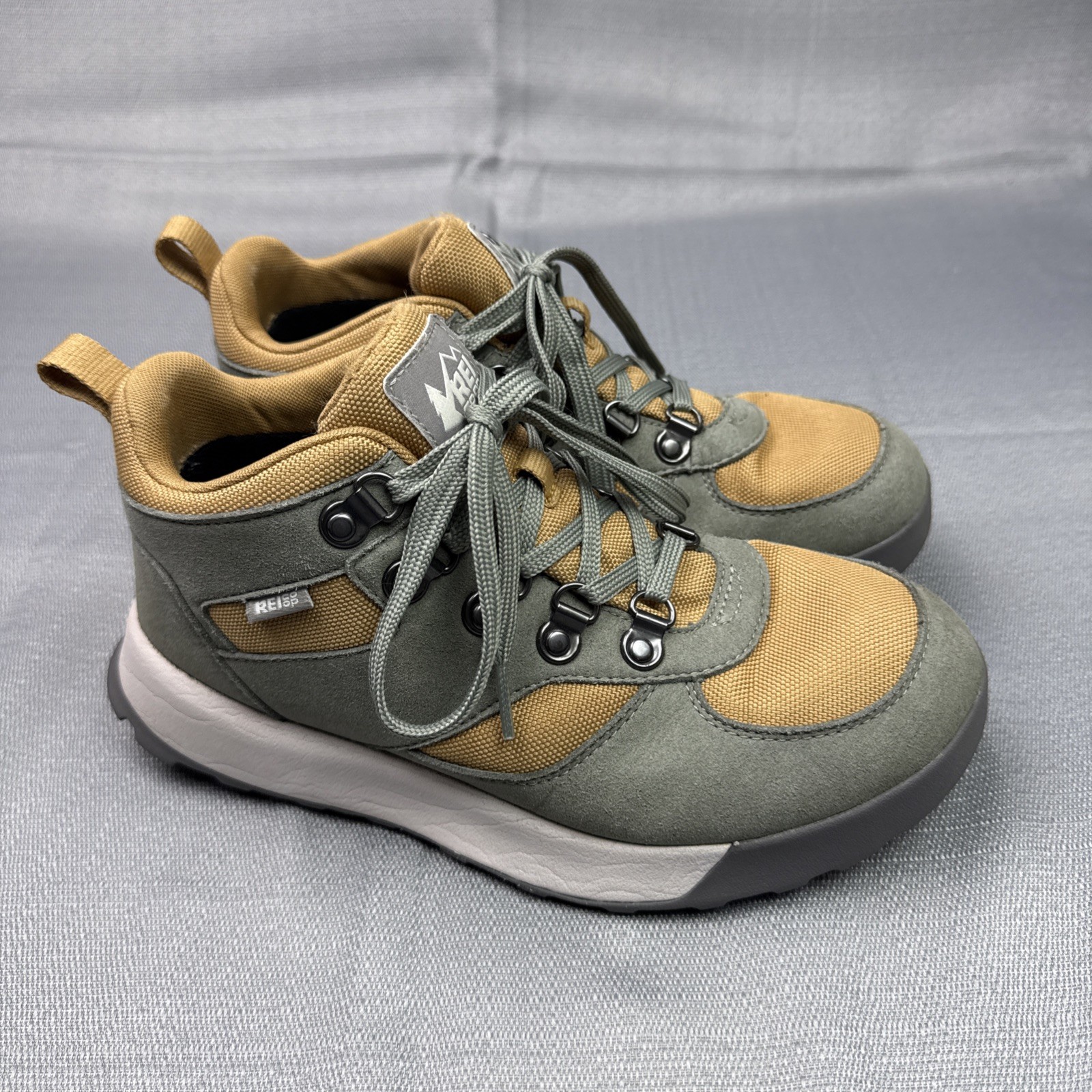 REI Co-op Women’s Trailmade Waterproof Hiking Boots Sz 7 W Gray/Oche