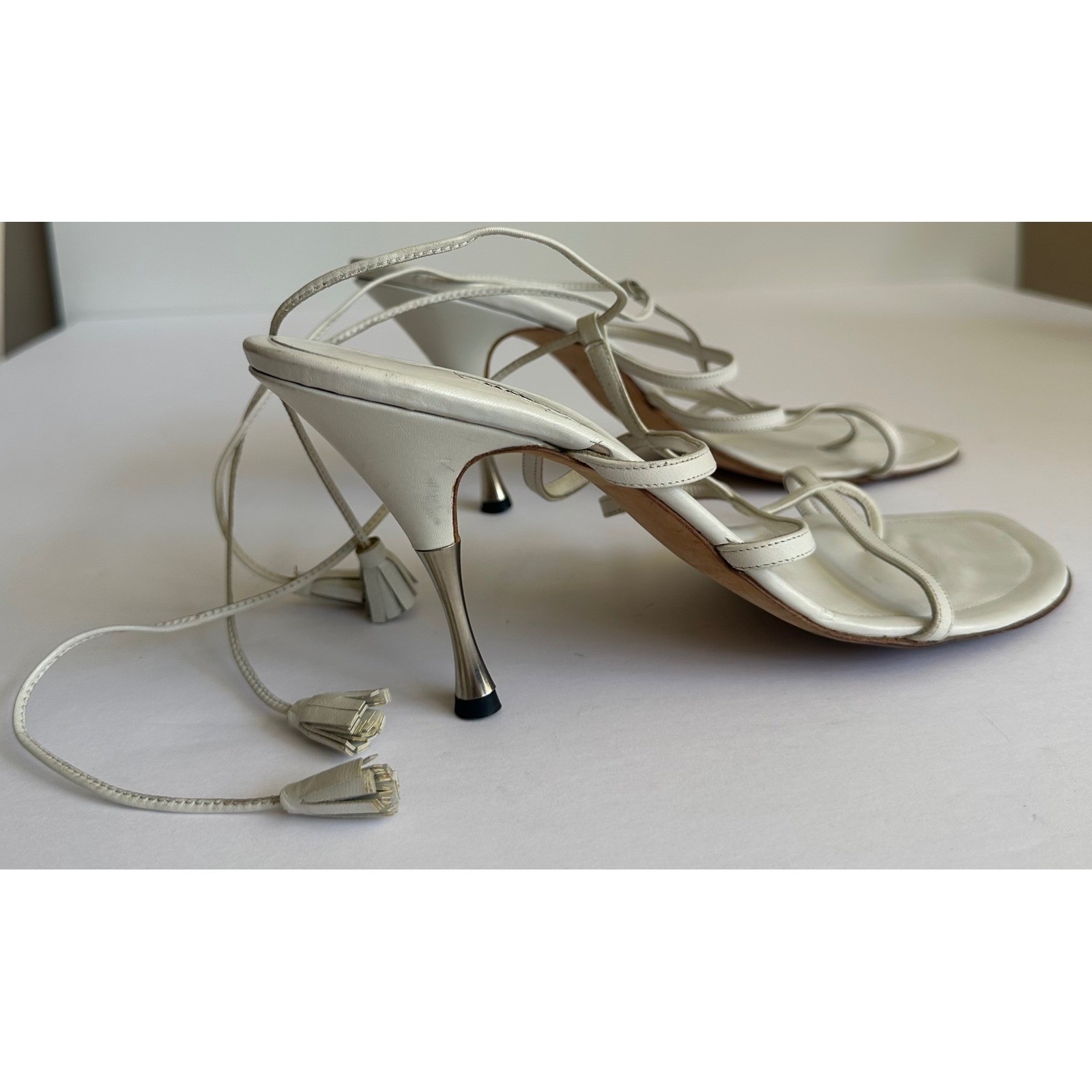 Manolo Blahnik White Leather Tassel Ankle Tie Wrap Stiletto Sandals Size 38.5
