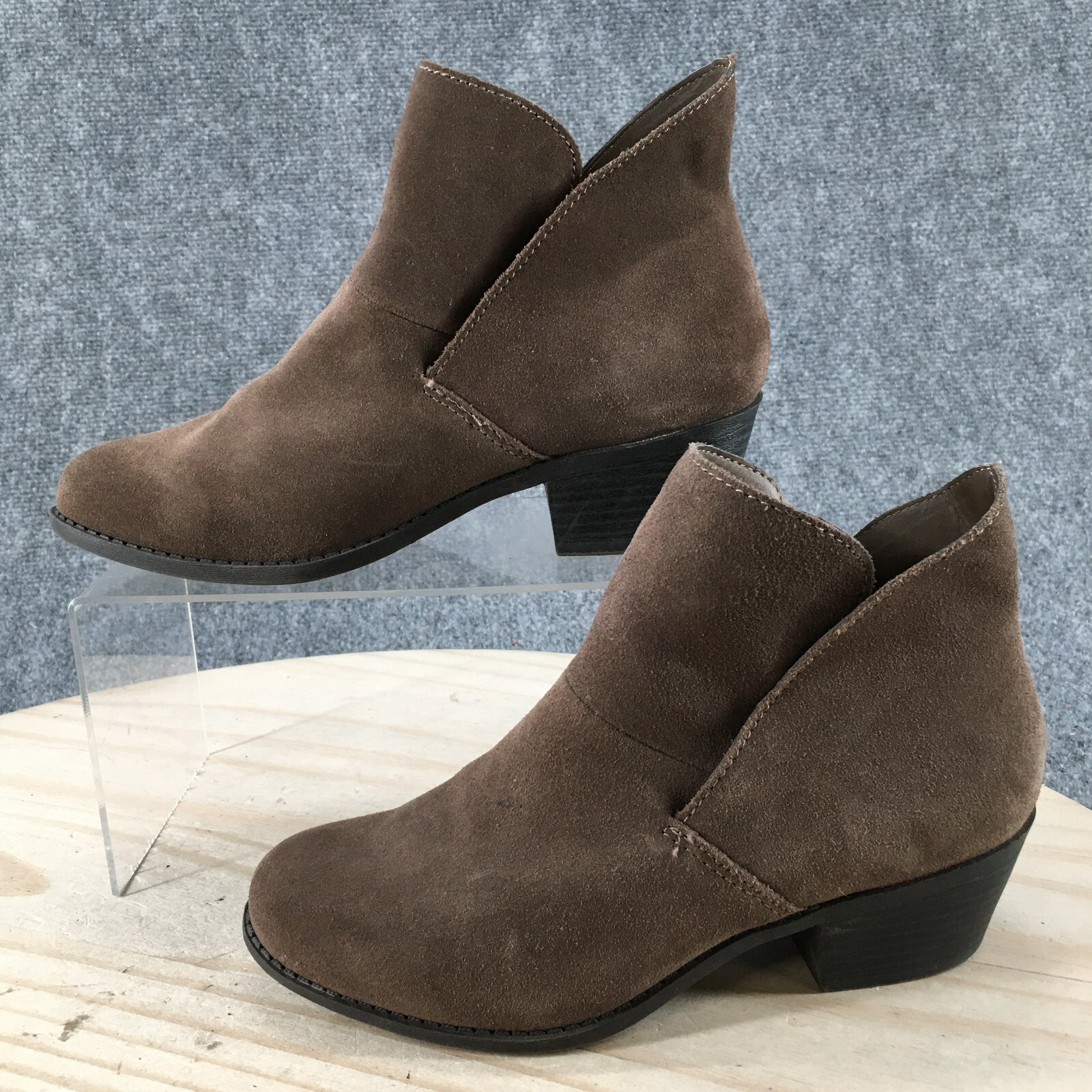 Me Too Boots Womens 6 M Cut Out Ankle Booties Brown Leather Block Heels Pull On