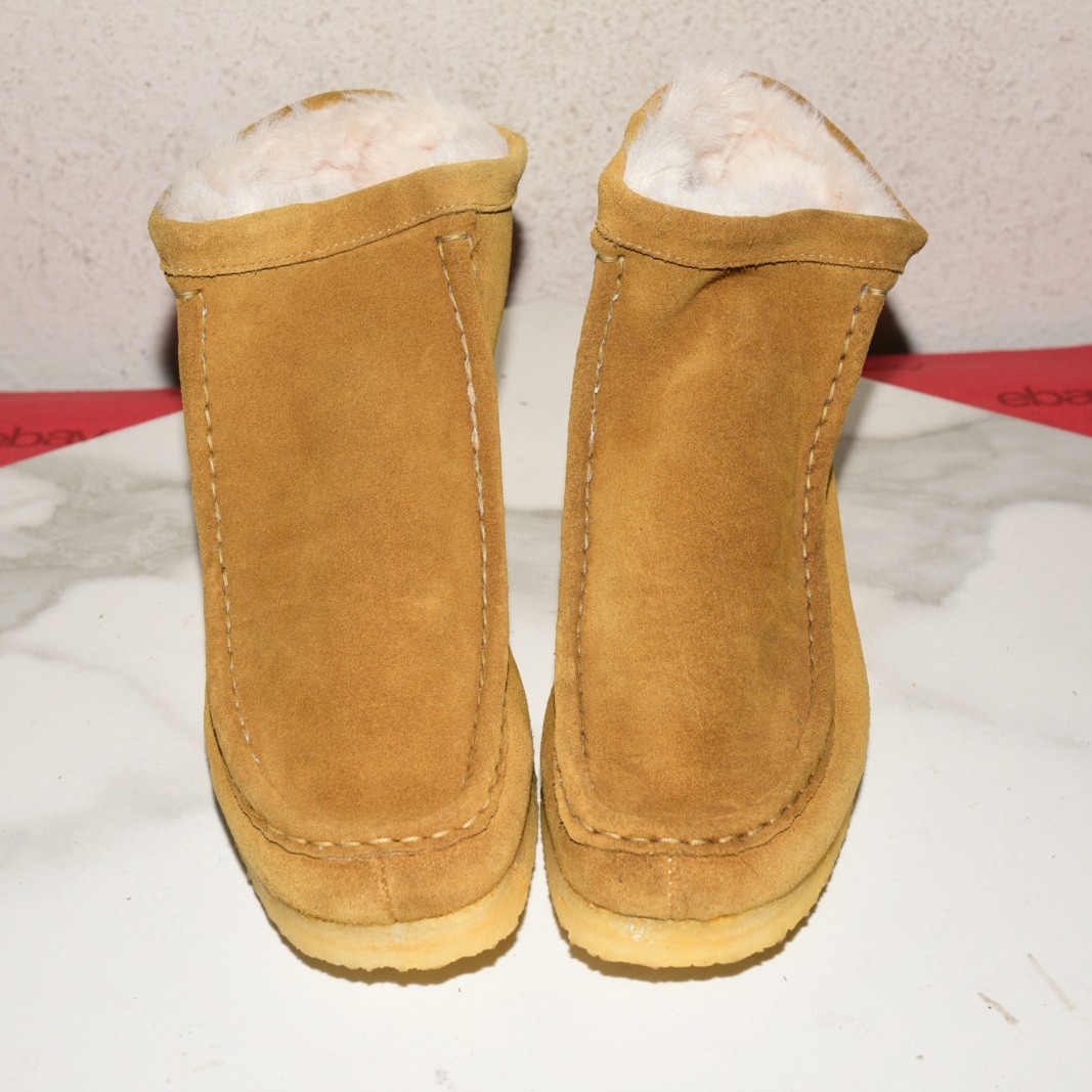 Clarks Originals Wallabee Hi Suede Boot Women US 10