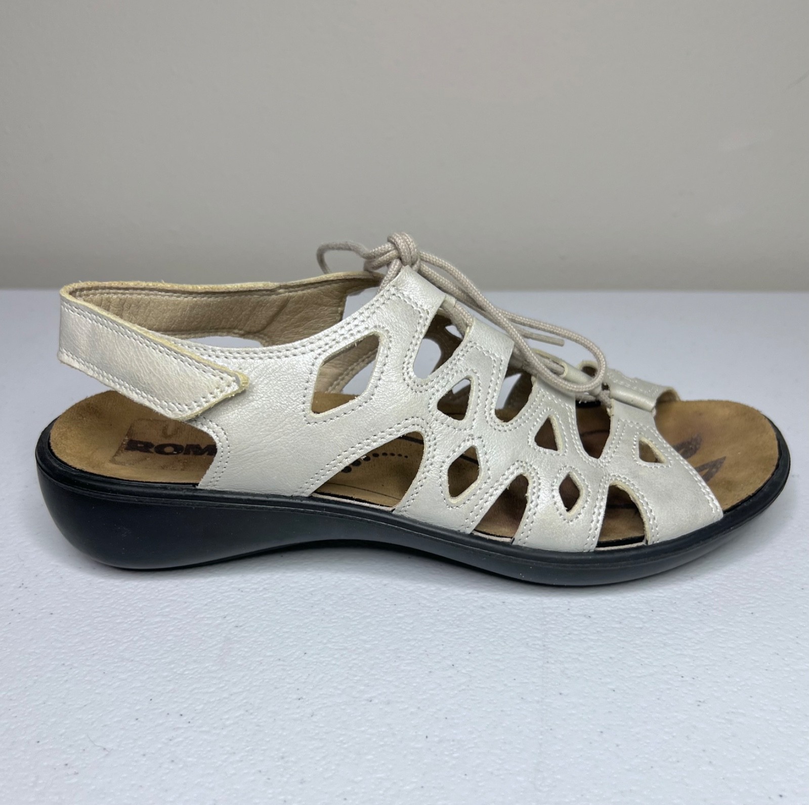 Romika Ibiza 77 Sandals Womens EU 41 US 10 Platinum Metallic Leather Lace Up
