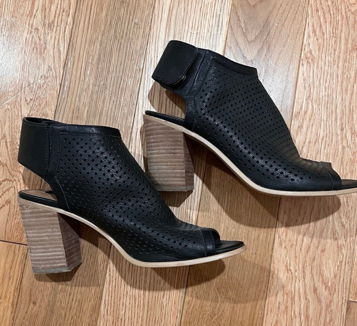Steve Madden Leather Suzy Block Black Leather Sandal Heels Womens Size 8B